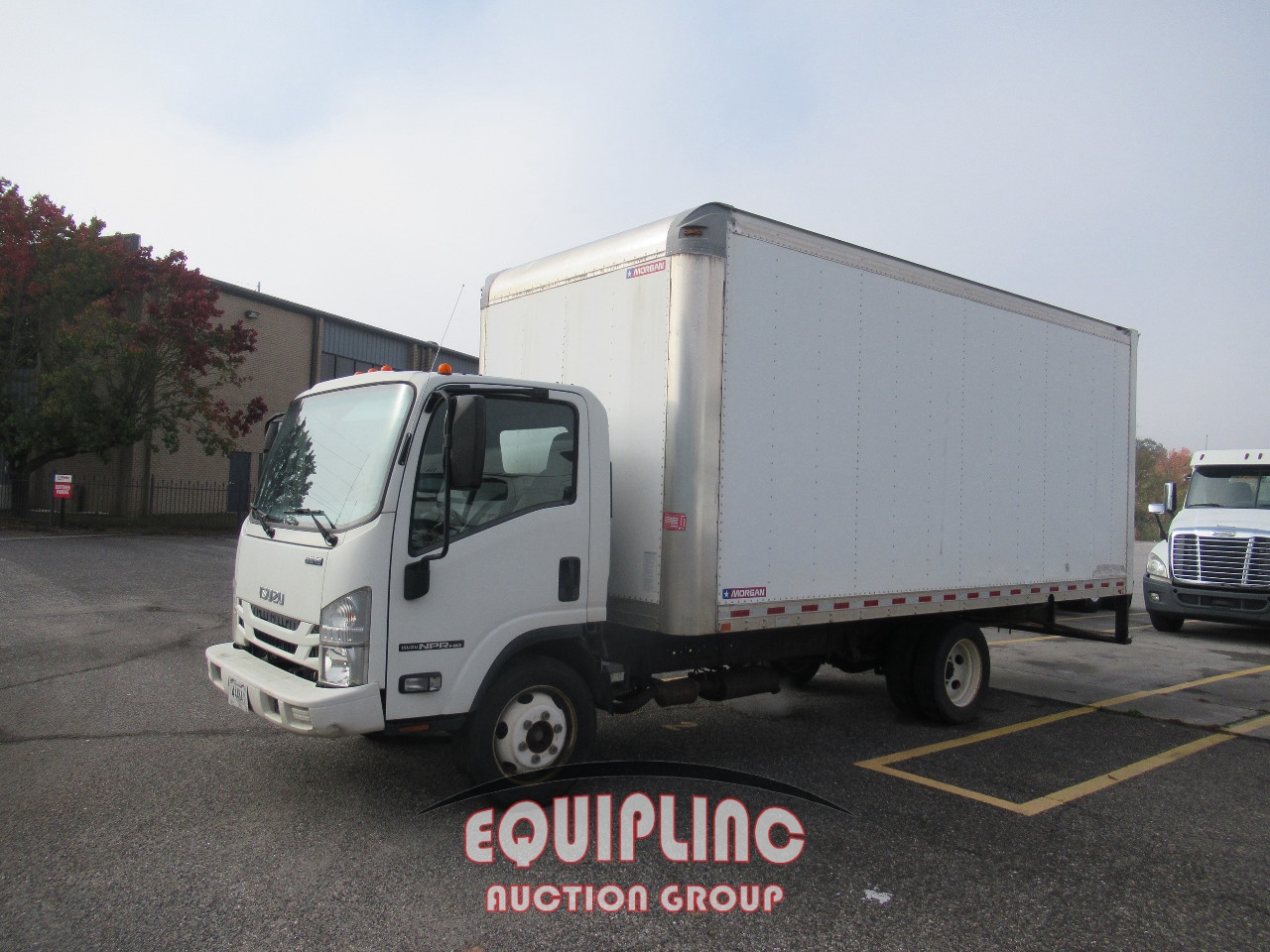 2017 ISUZU NPR 18 FT  BOX TRUCK (A59575)