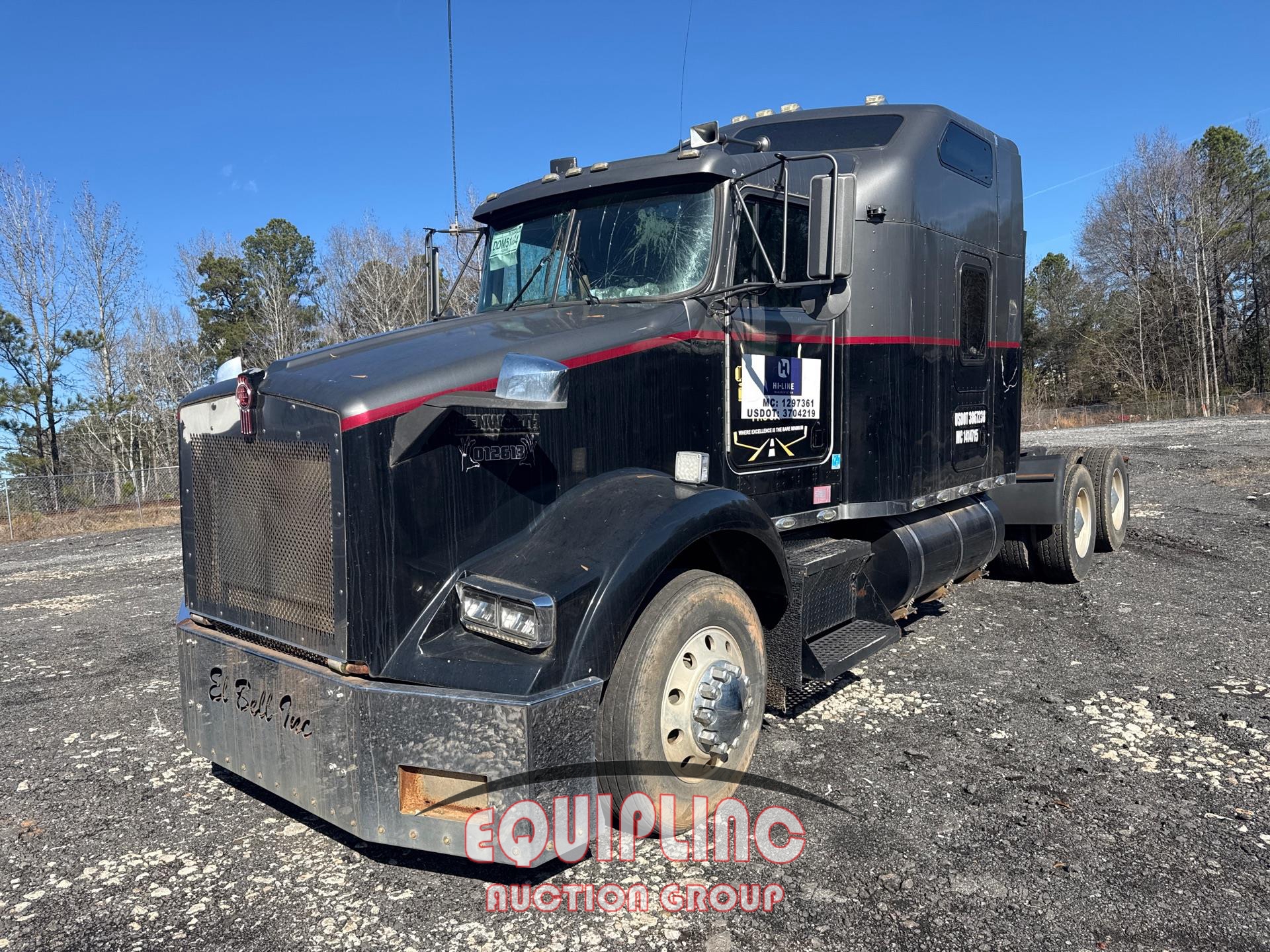 2000 KENWORTH T800 TANDEM AXLE MID ROOF SLEEPER (A59905)