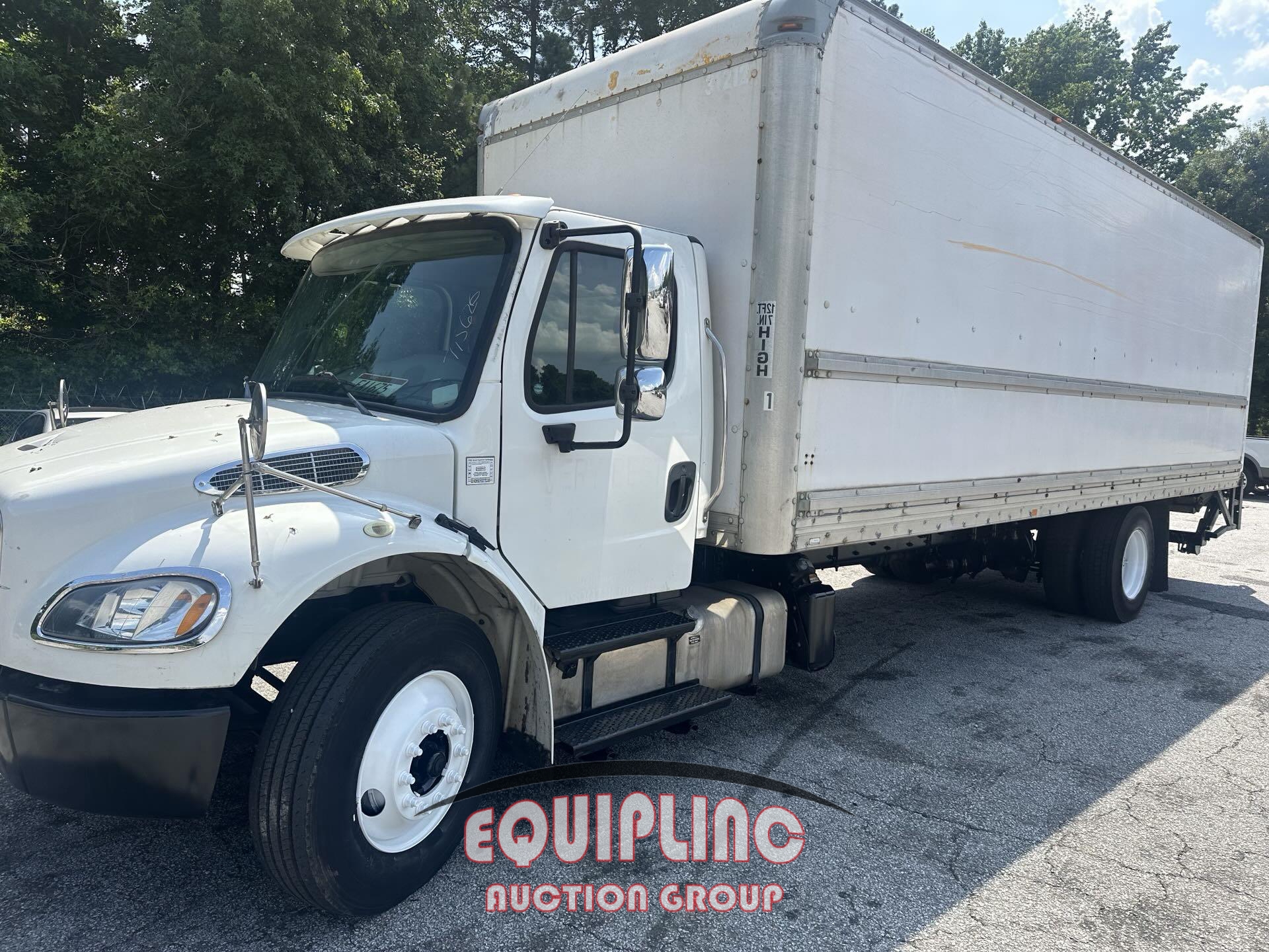 2018  FREIGHTLINER M2 26FT NON CDL BOX TRUCK (A50046)