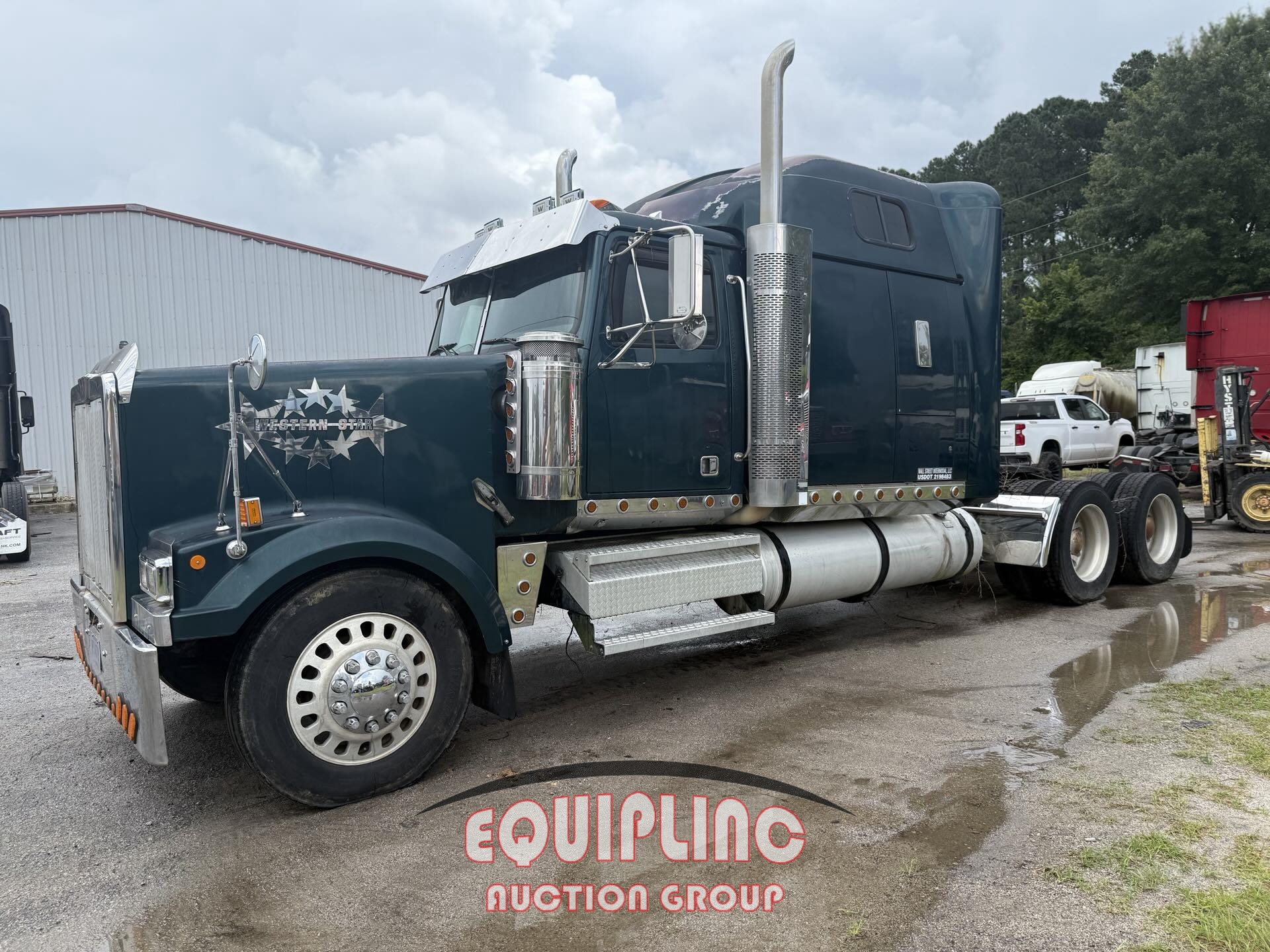 2002 WESTERN STAR 4900 EX TANDEM AXLE SLEEPER TRUCK (A54313)