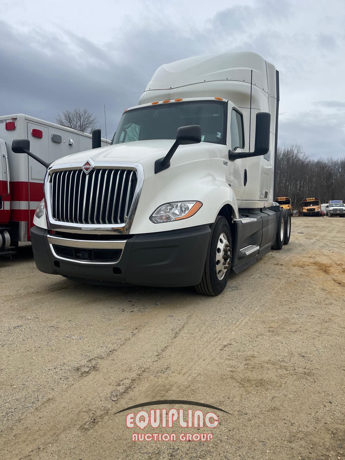 2019 INTERNATIONAL LT625 TANDEM AXLE SLEEPER (A54313)