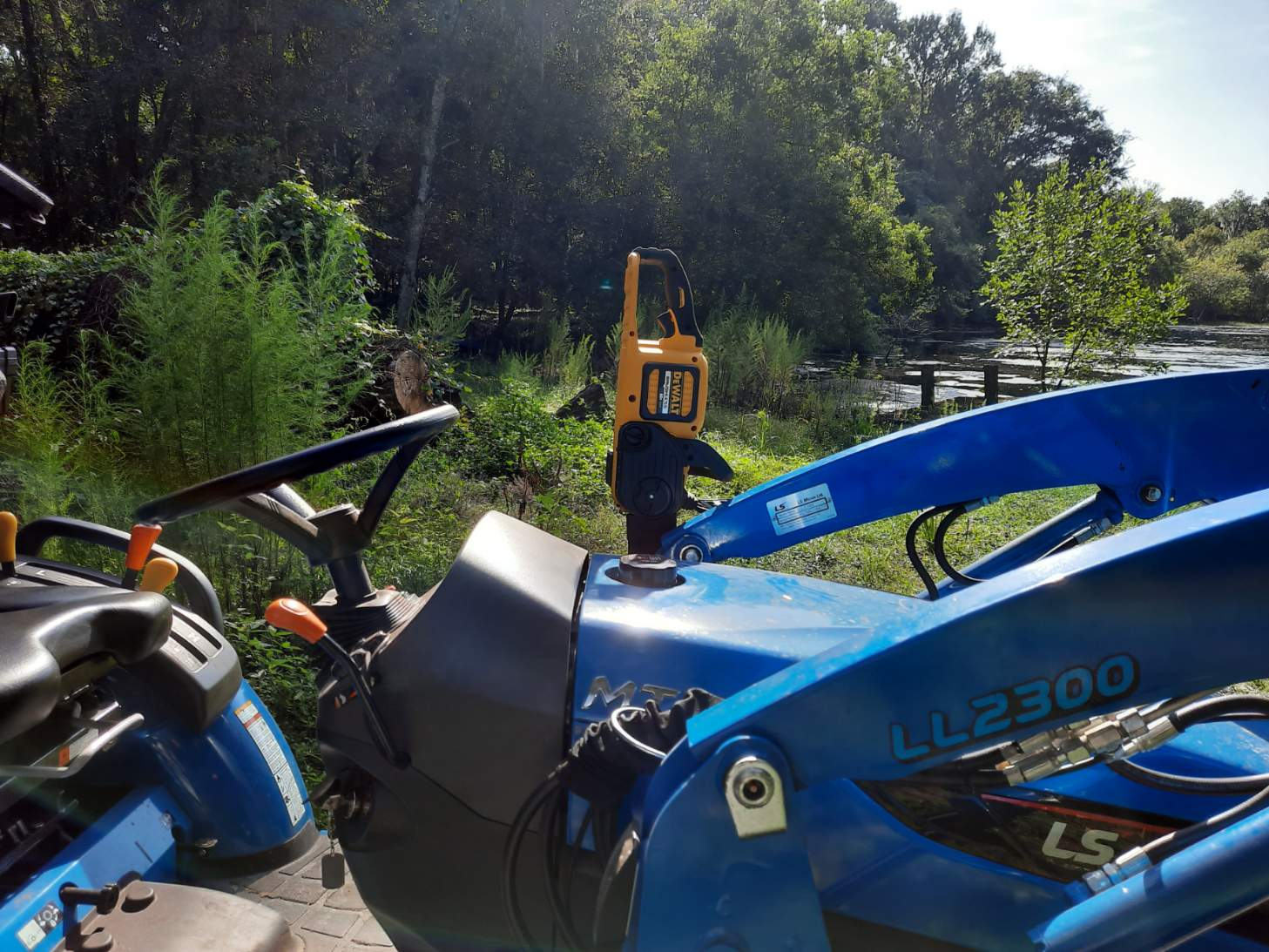 chain2.jpeg chain2.jpeg