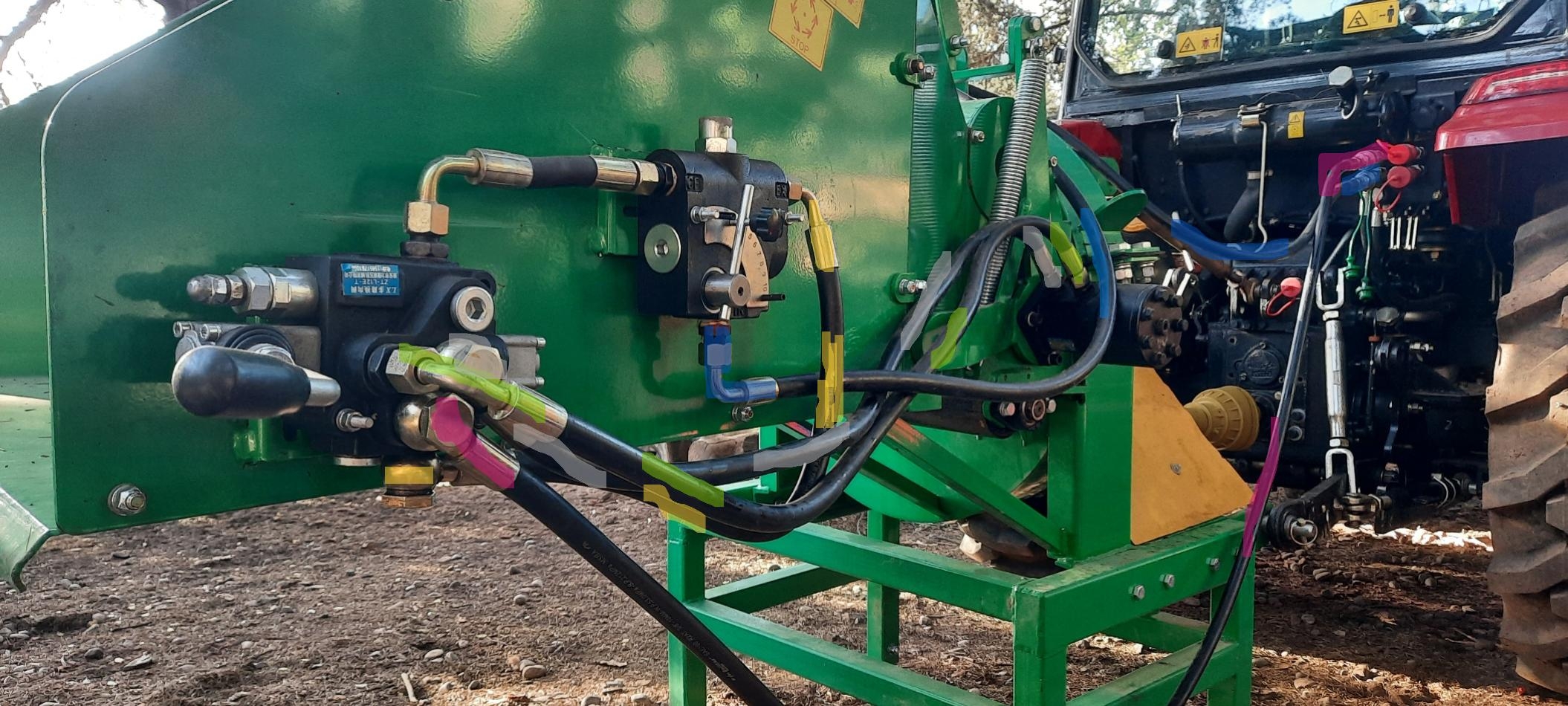 Chipper Hydraulics.JPG