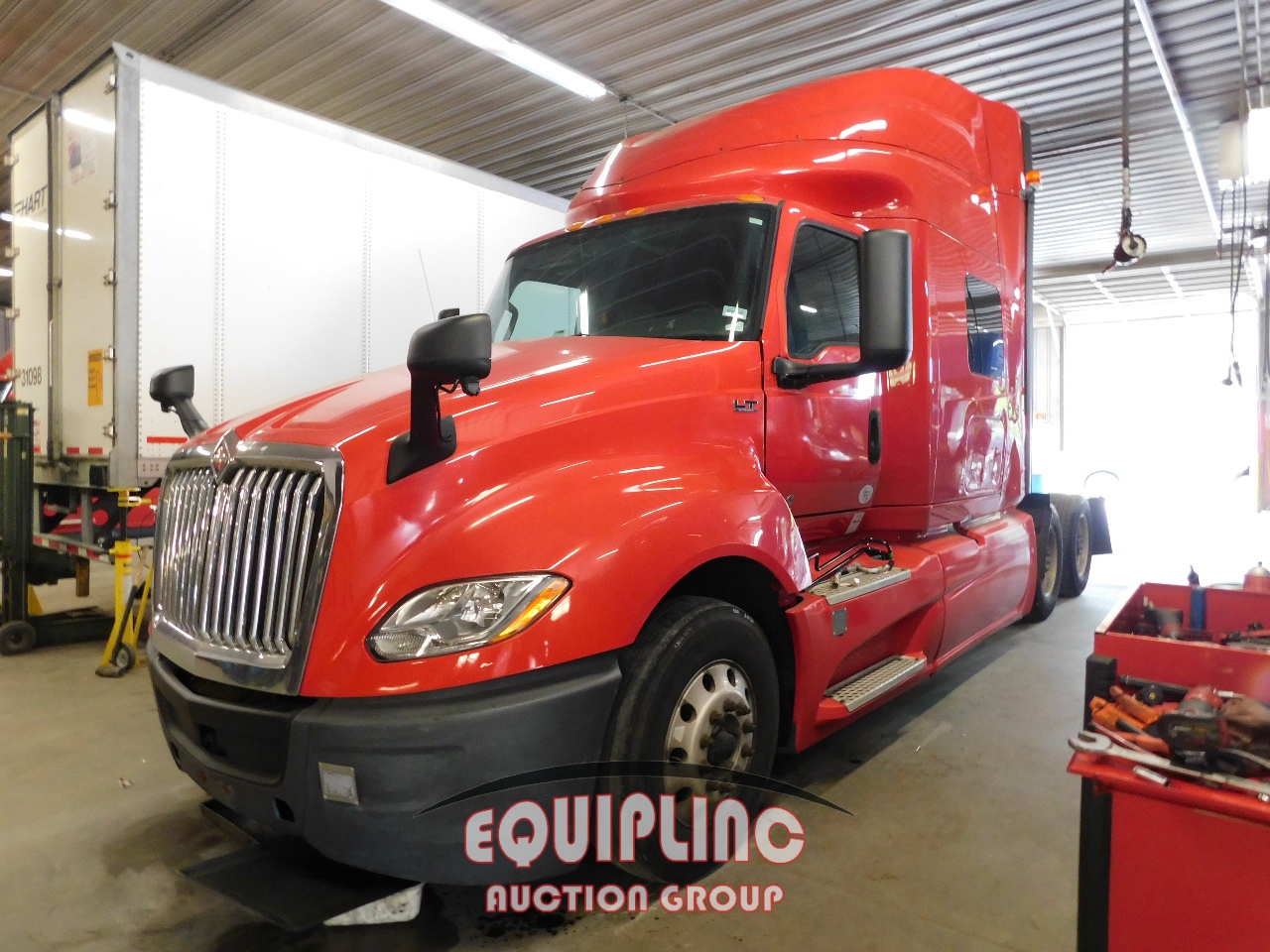 2018 INTERNATIONAL LT625 SLEEPER (A51219)