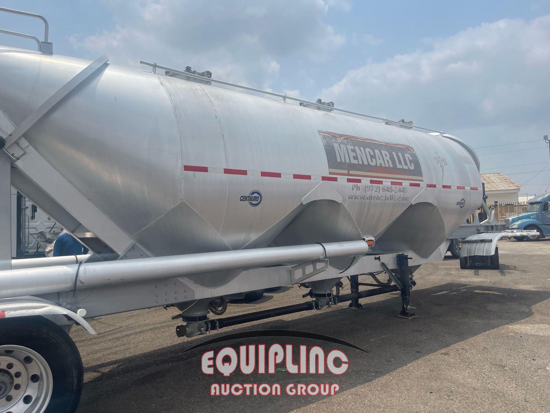 2017 CENTAURO TANDEM AXLE DRY BULK TRAILER (A54607)