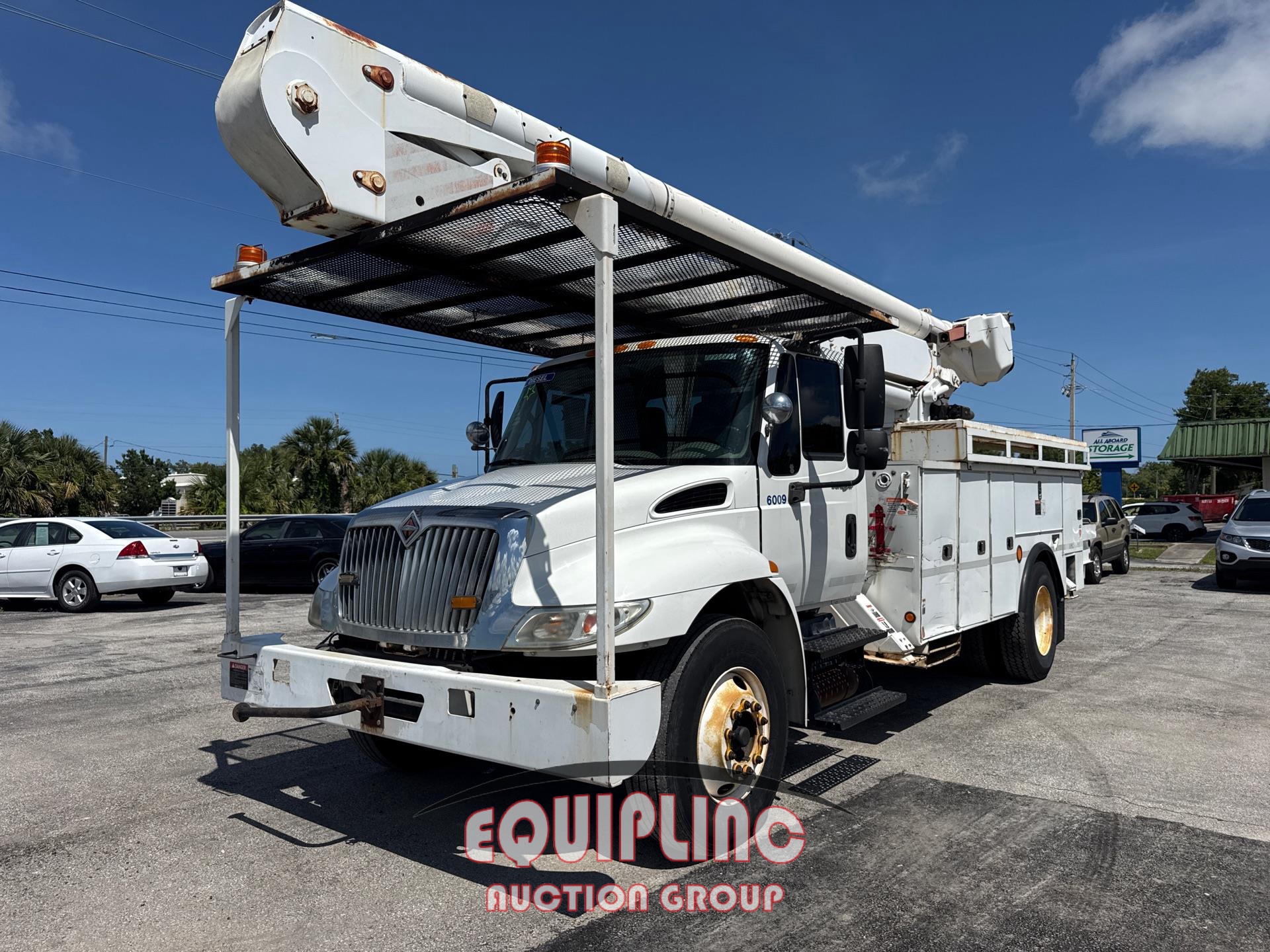 2010 INTERNATIONAL MA025 BUCKET TRUCK (A50046)