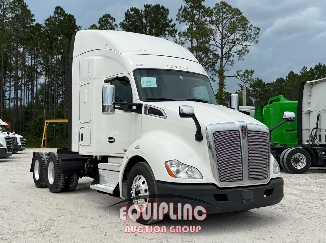 2021 KENWORTH T680 SLEEPER (A51222)