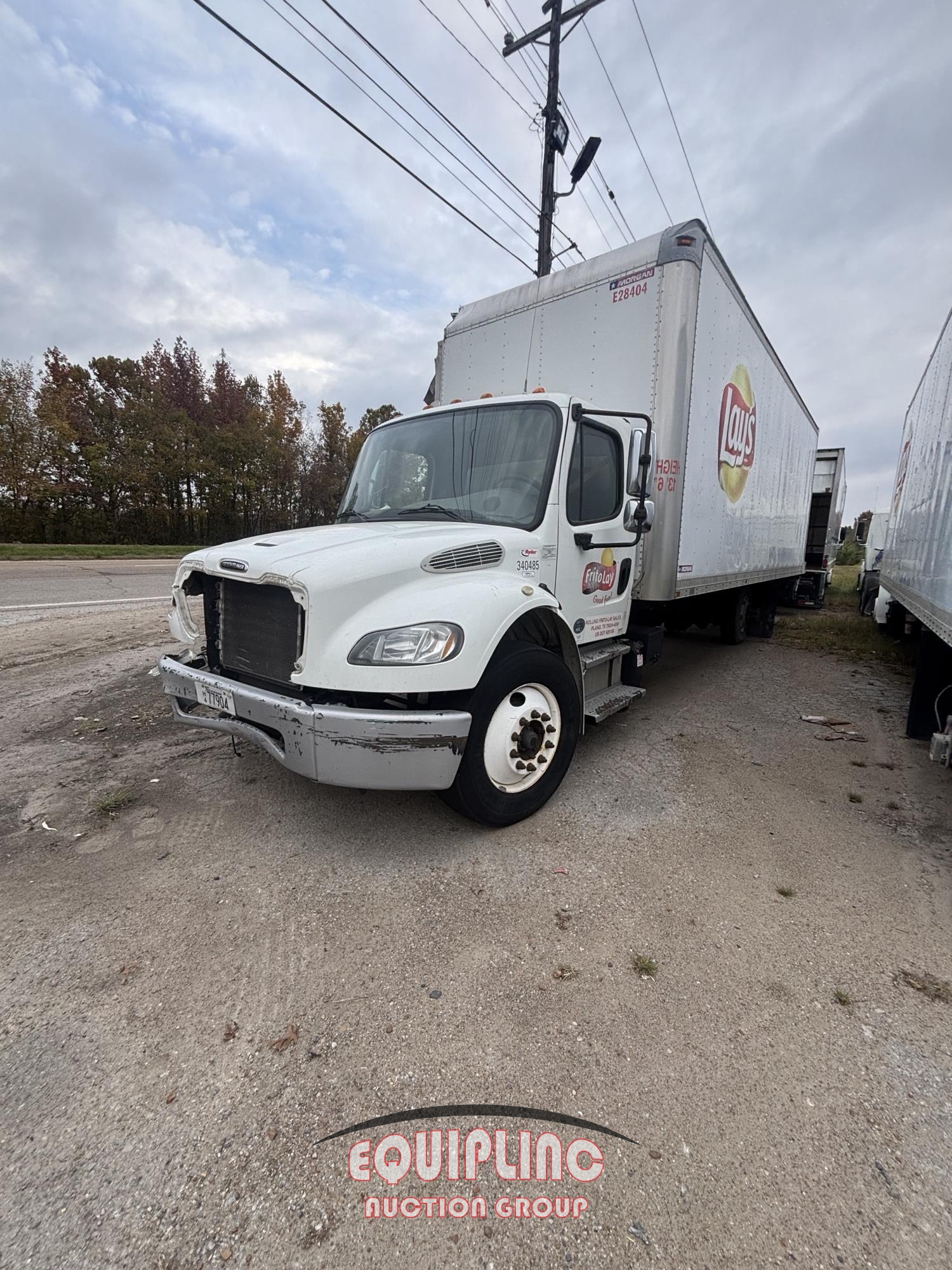 2015 FREIGHTLINER M2 26FT BOX TRUCK (A58017)