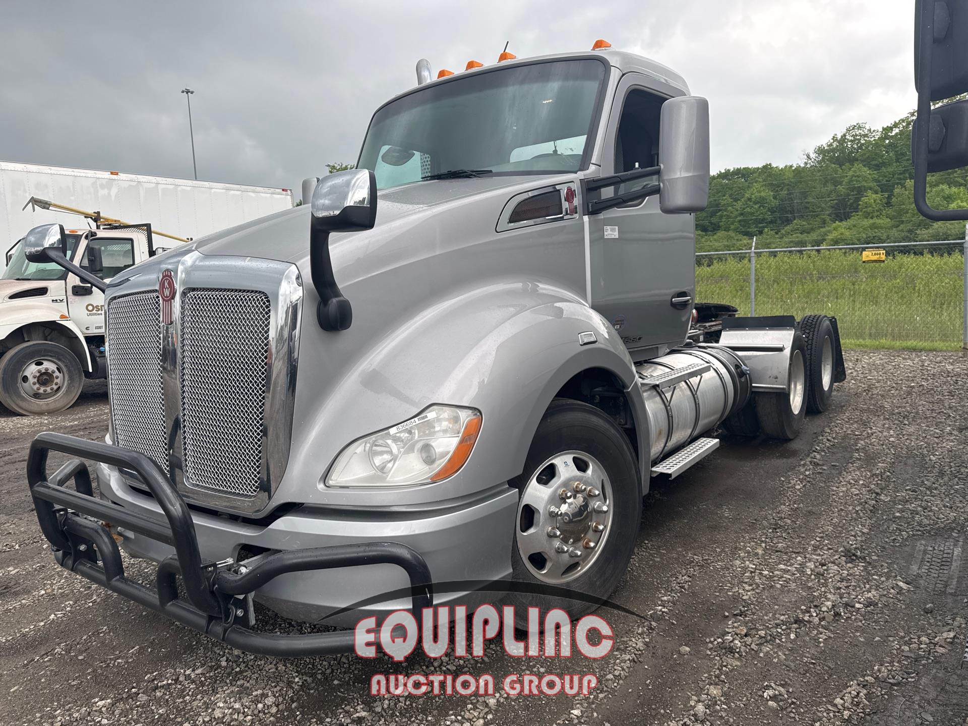 2019 KENWORTH T680 DAY CAB (A50046)