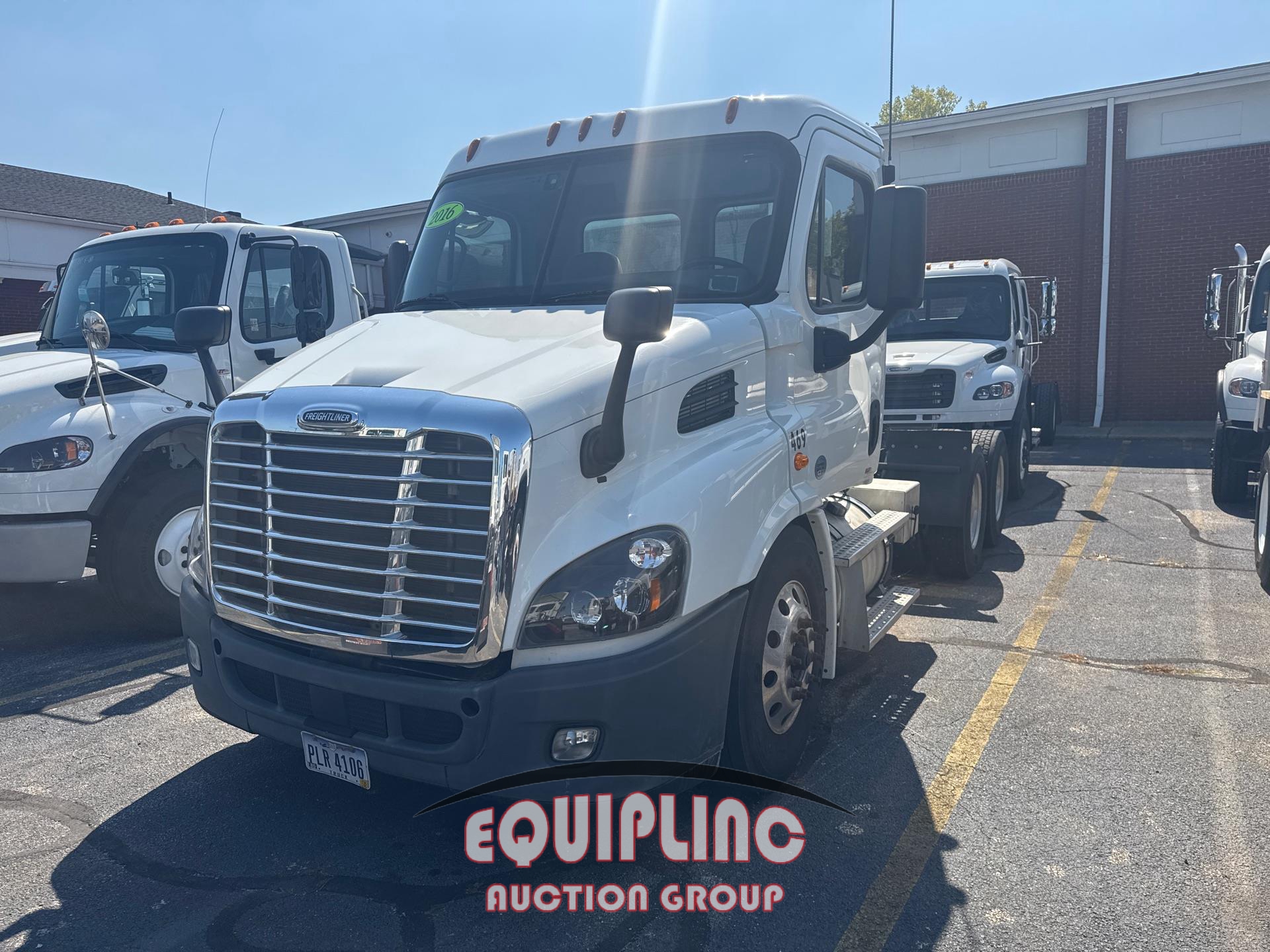 2016 FREIGHTLINER CASCADIA DAY CAB (A54607)