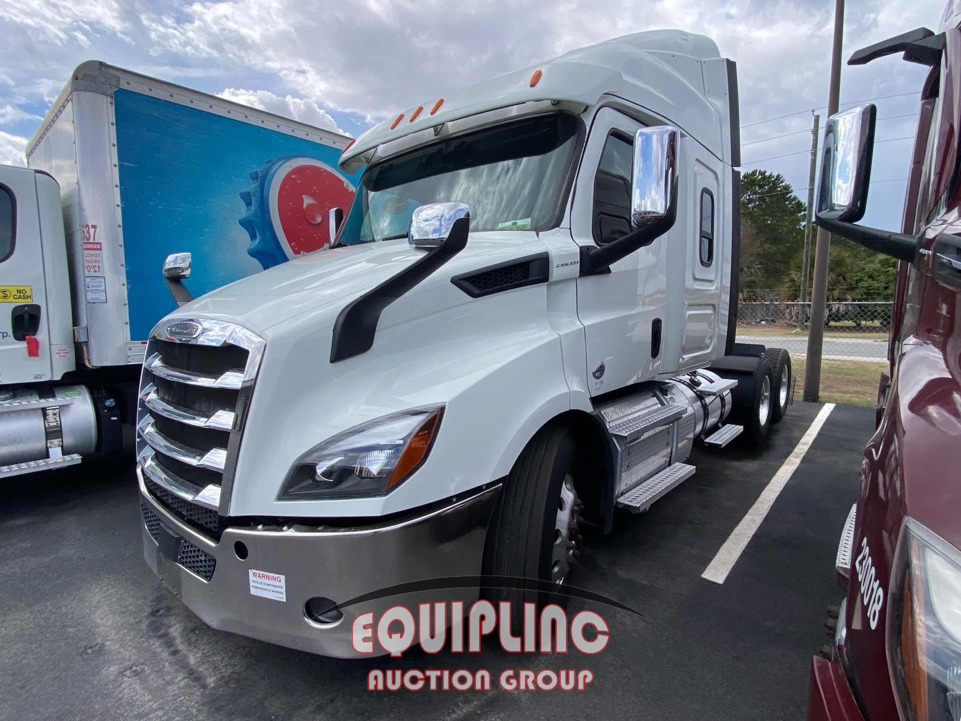 2020 FREIGHTLINER CASCADIA 116 6X4 T/A SLEEPER TRUCK TRACTOR (A59910)