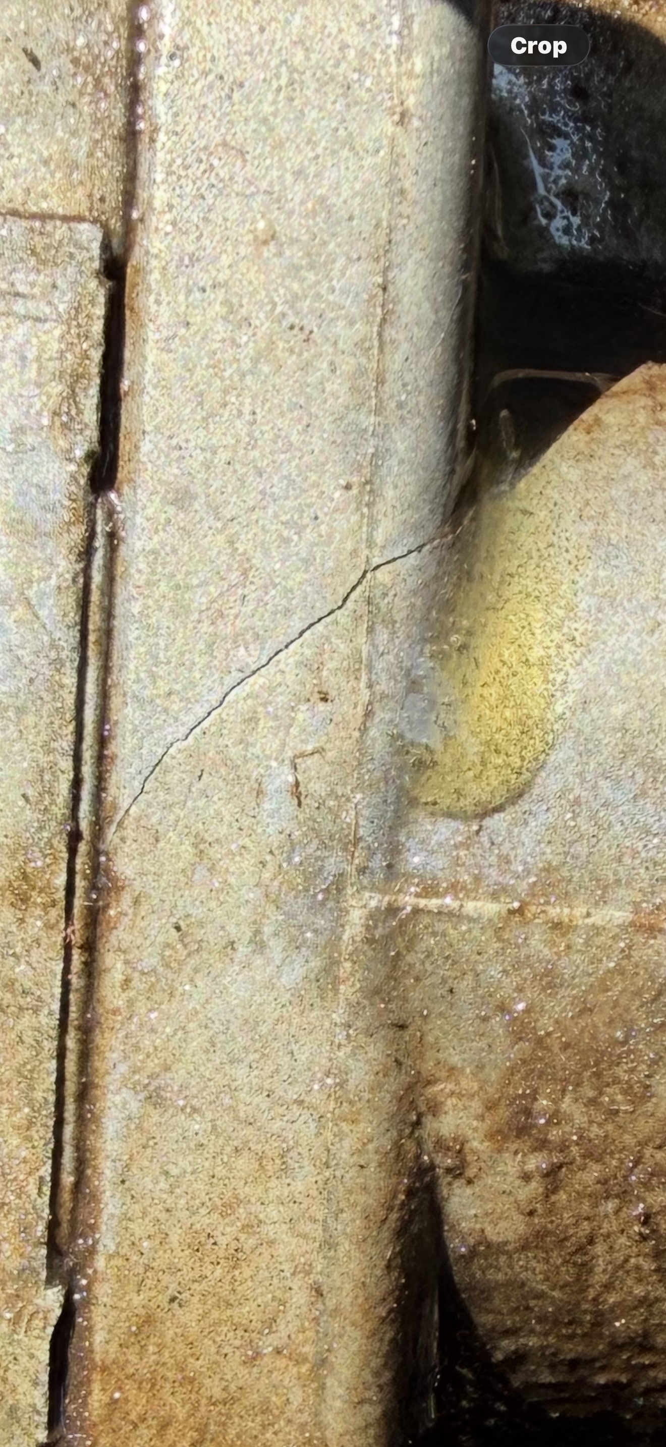 Crack.jpg
