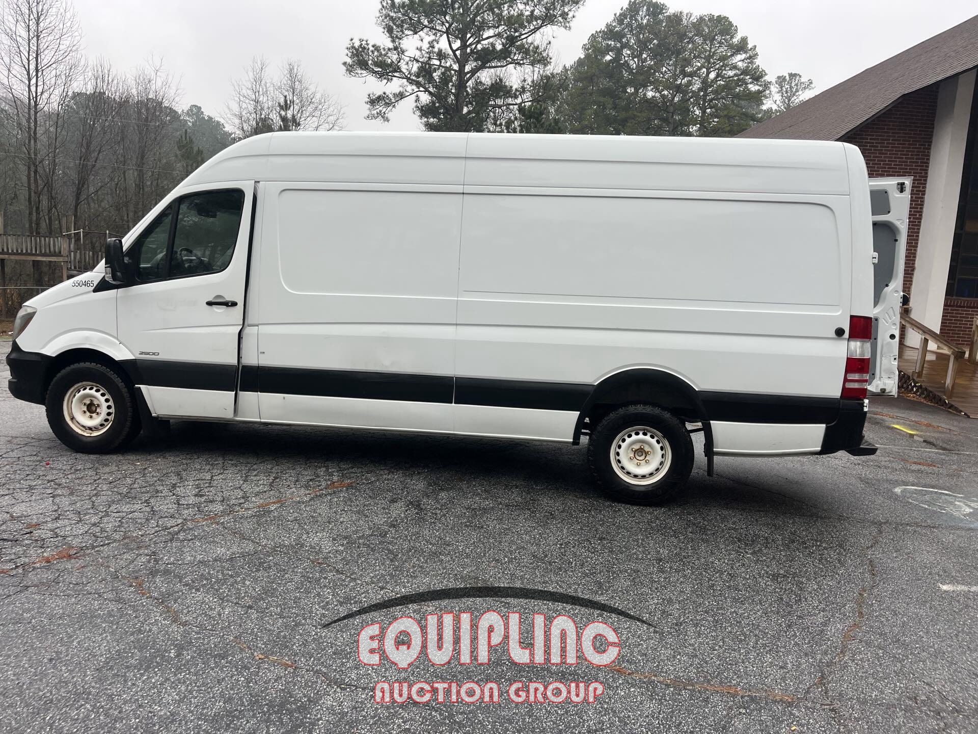 2014 FREIGHTLINER SPRINTER 2500 4X2 CARGO VAN (A59909)