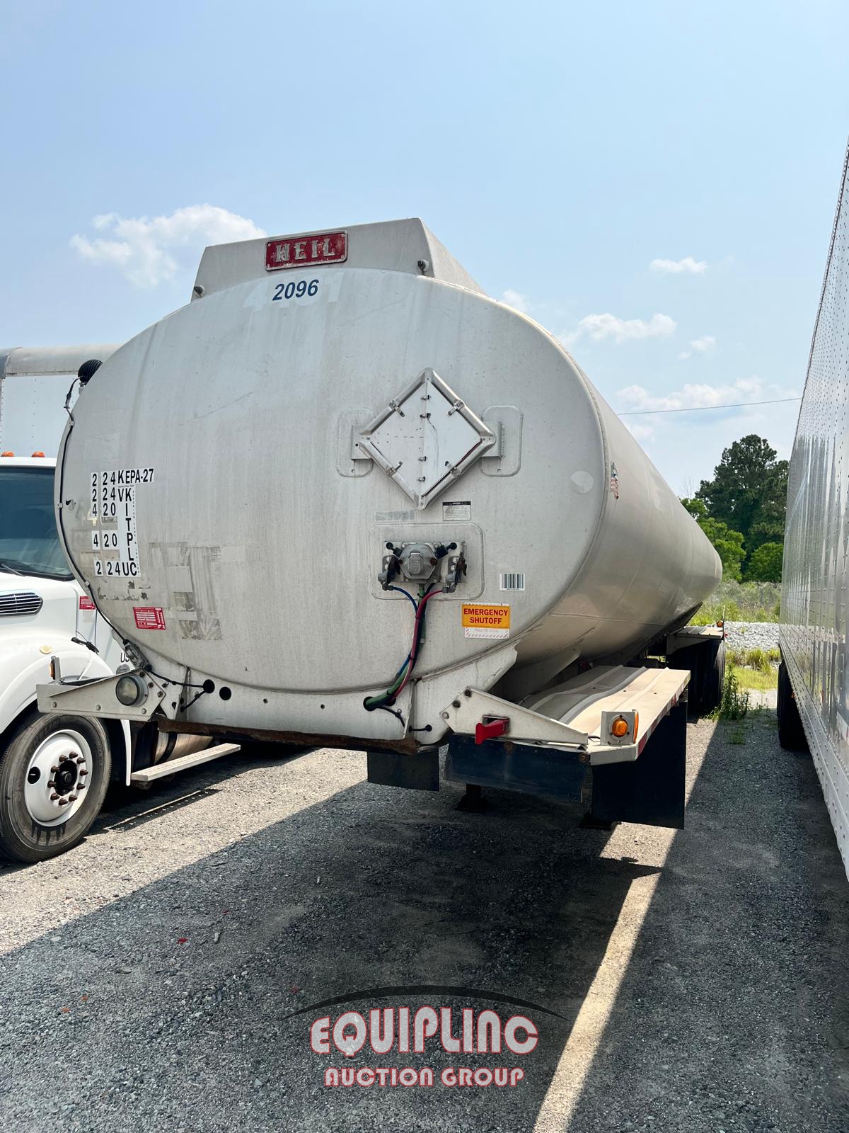 2000 HEIL  44FT TANKER (A45678)