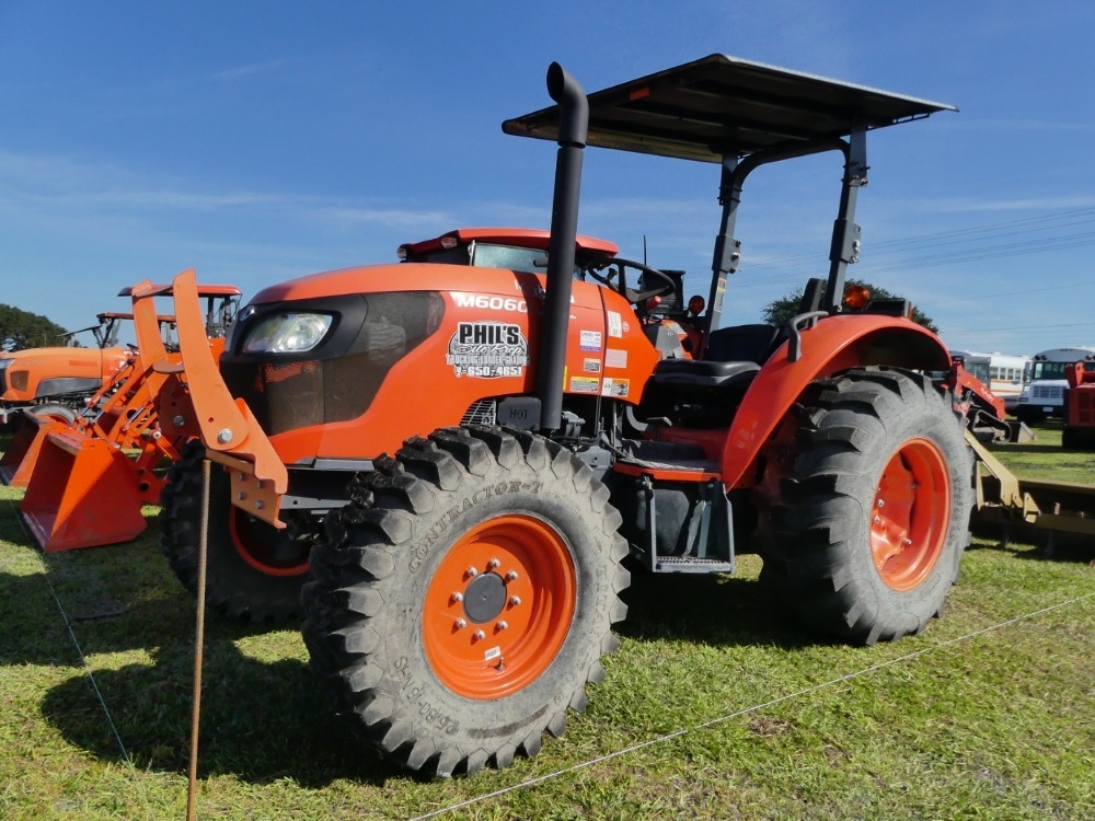 2022 Kubota M6060 (A57148)