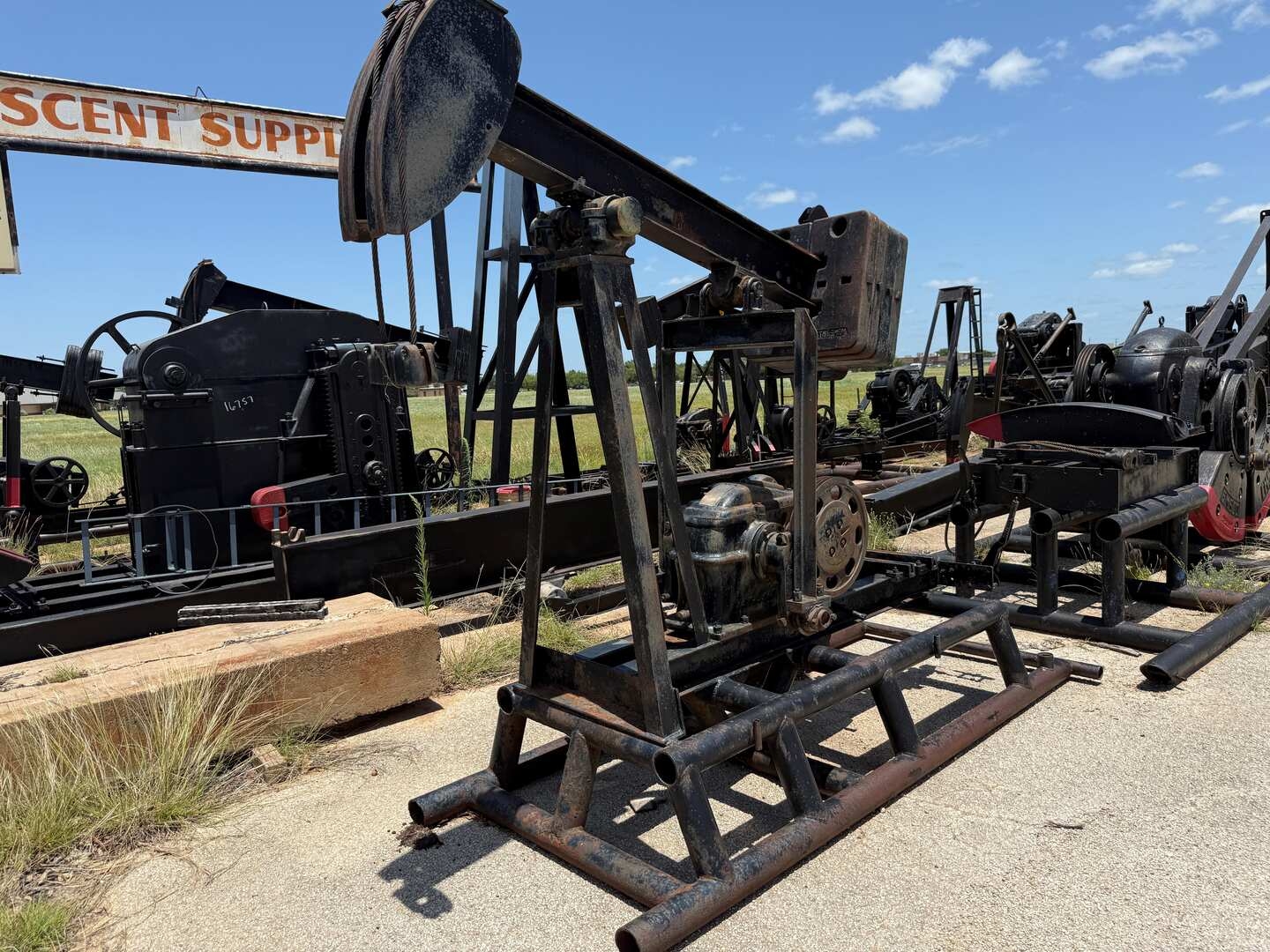 PUMP JACK (A48992)