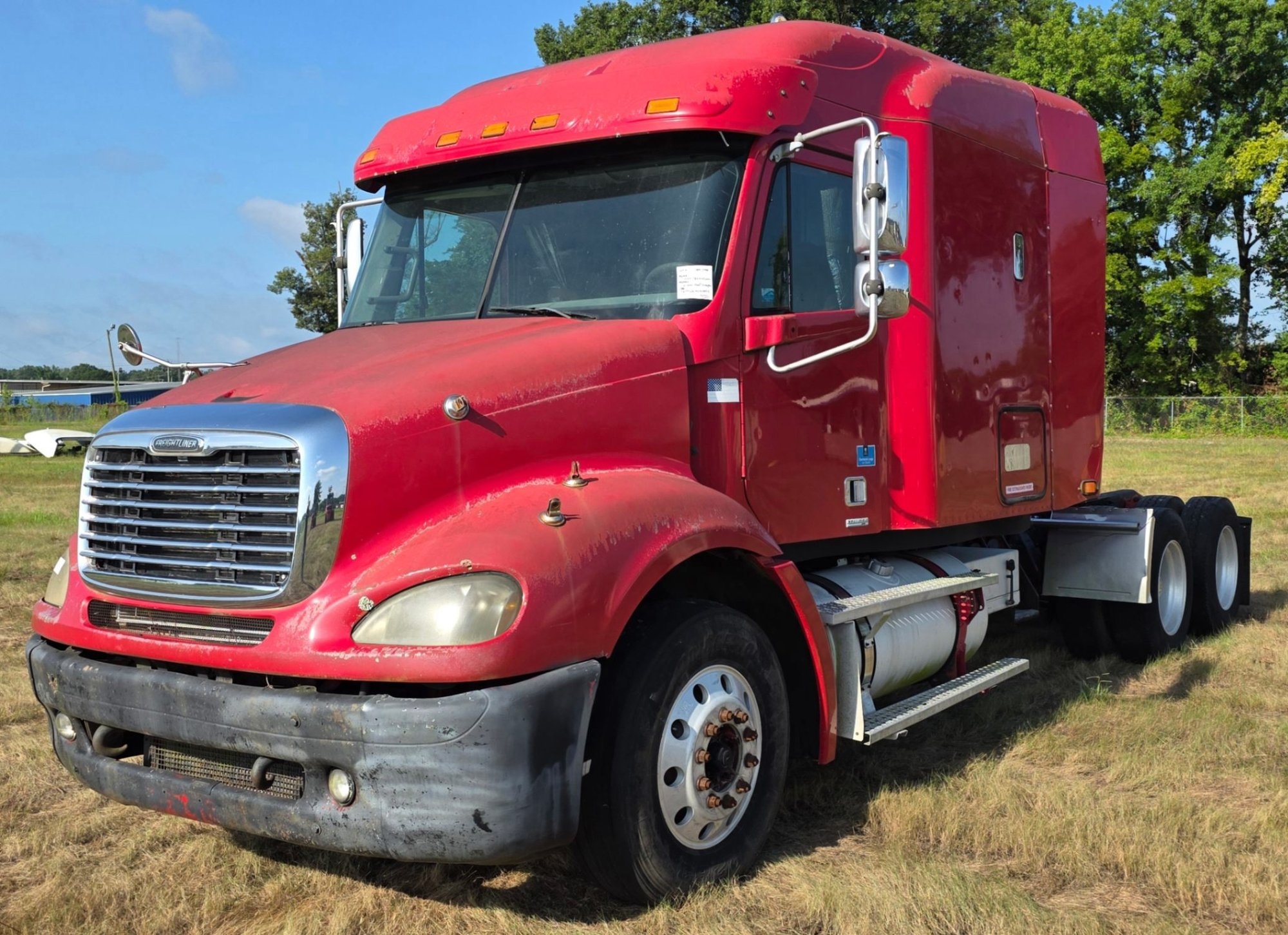 2004 FREIGHTLINER COLUMBIA 112 MID-ROOF SLEEPER (A50854)