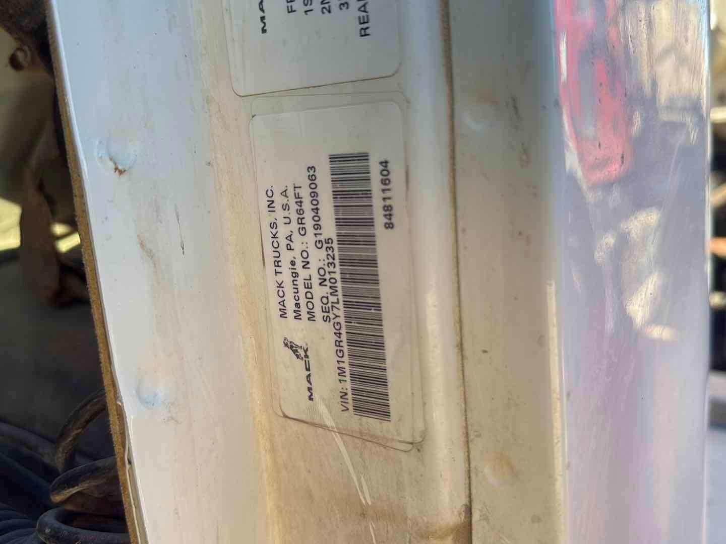 2020 MACK GRANITE (A58214)