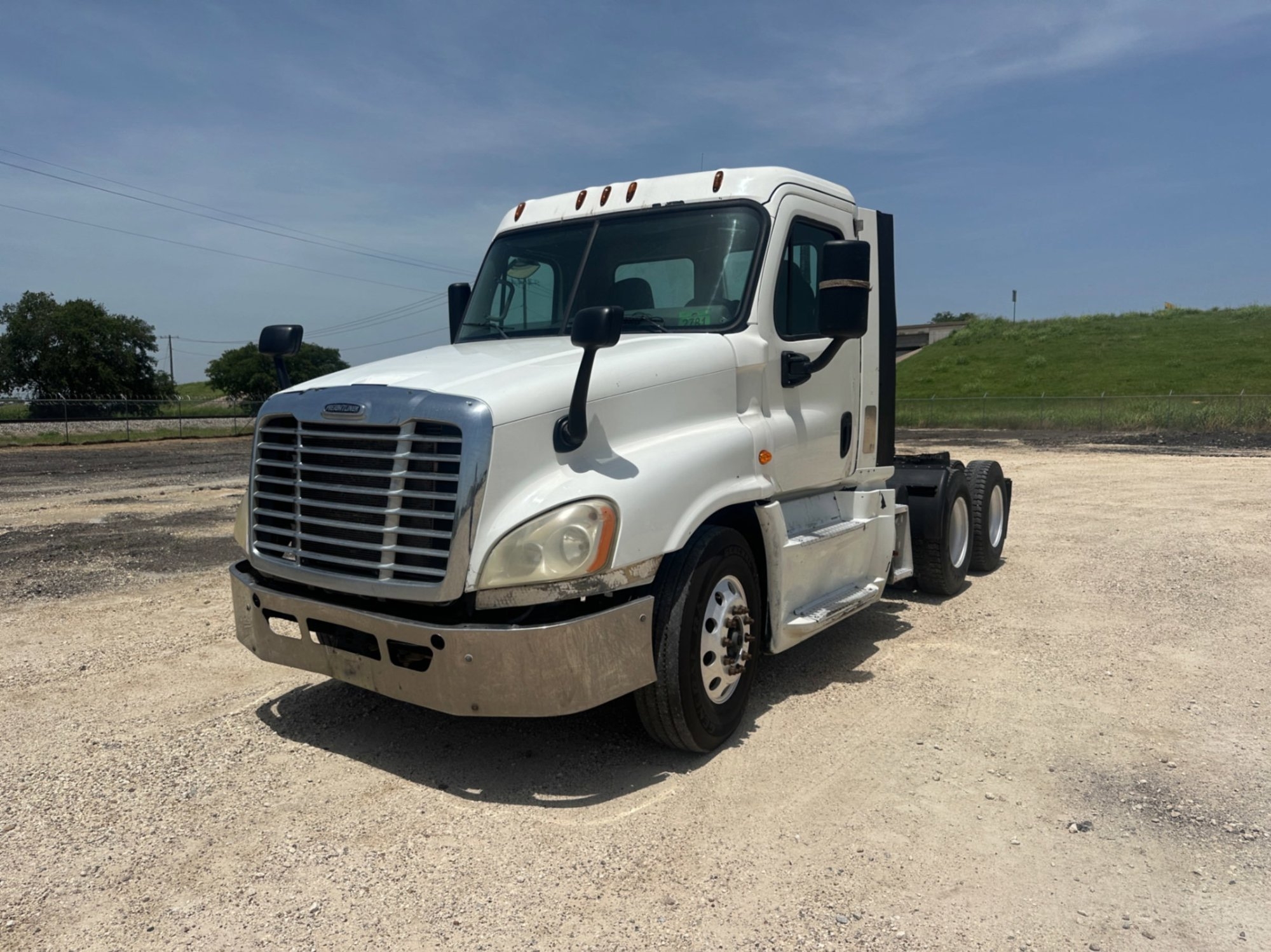 2015 FREIGHTLINER CASCADIA (A50854)