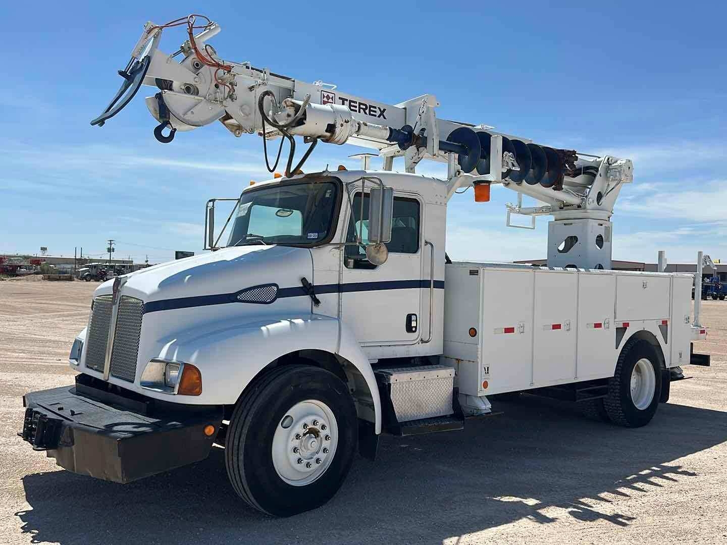 KENWORTH  DIGGER TRUCK (A50854)