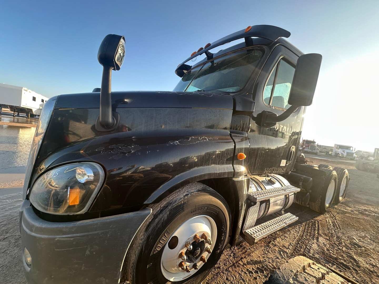 2013 FREIGHTLINER CASCADIA (A55745)