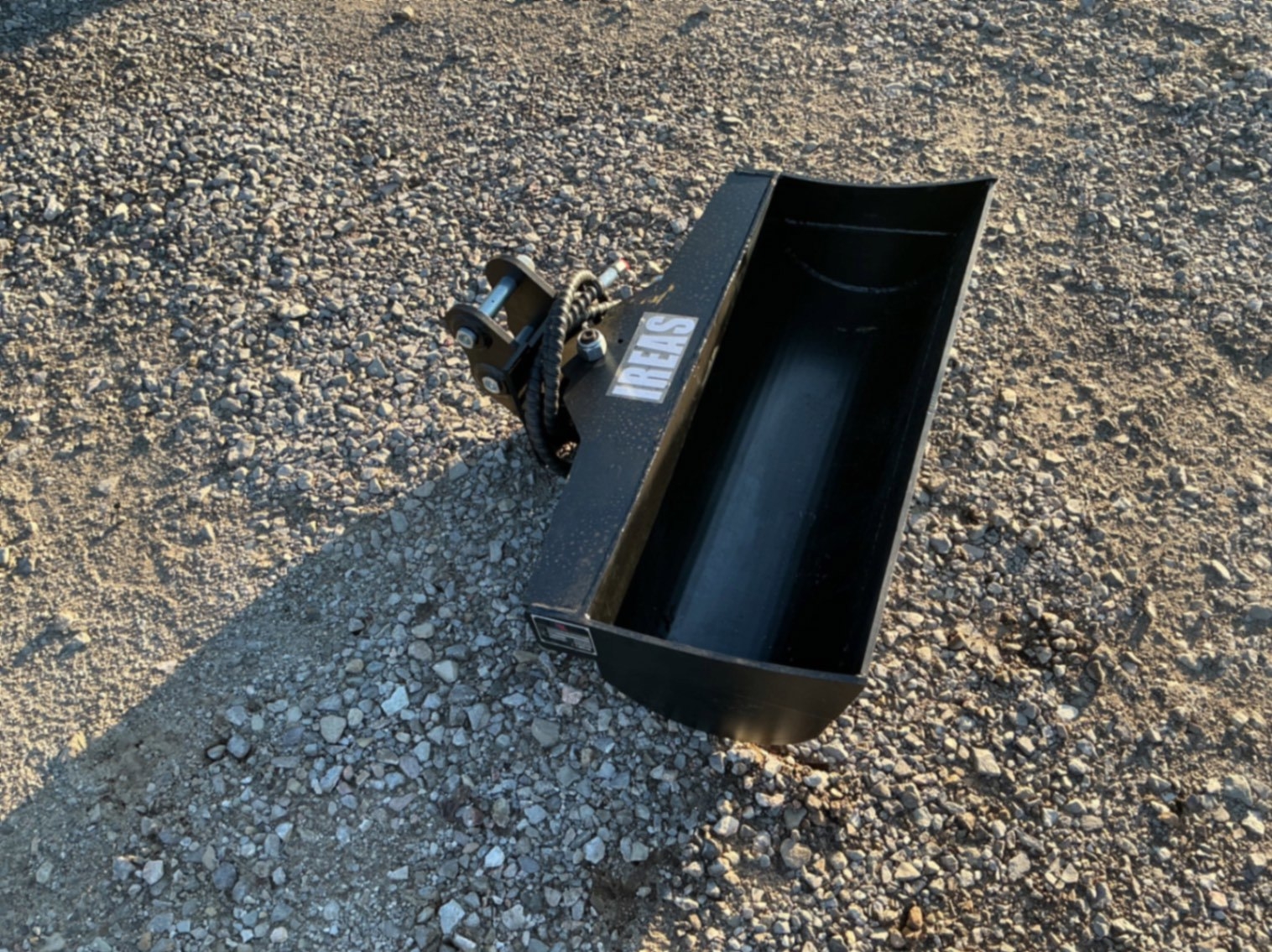 HYDRAULIC TILTING BUCKET FOR MINI EXCAVATOR (A58216)