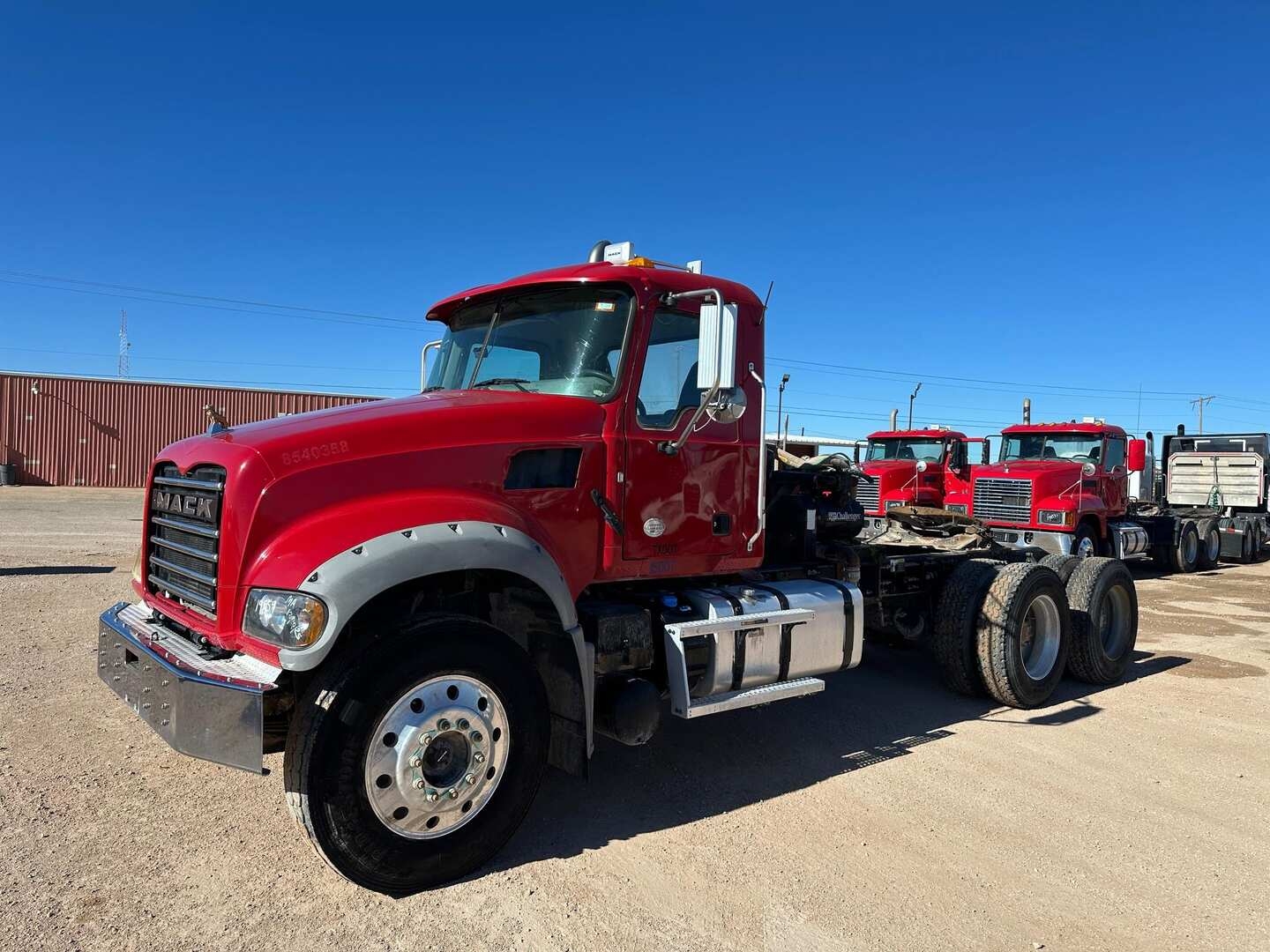 2020 MACK GRANITE (A58214)