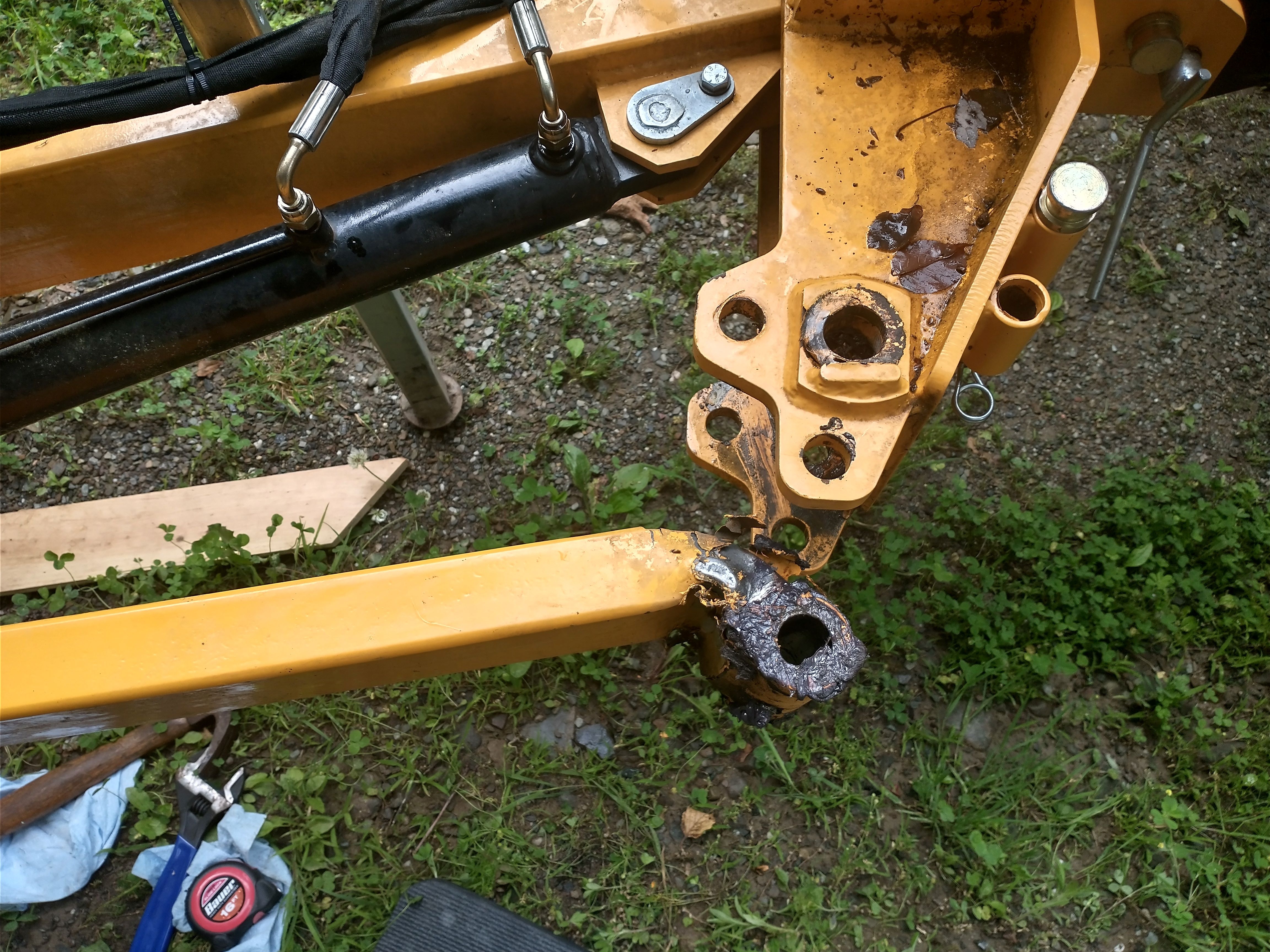 Damaged main beam 3.jpg