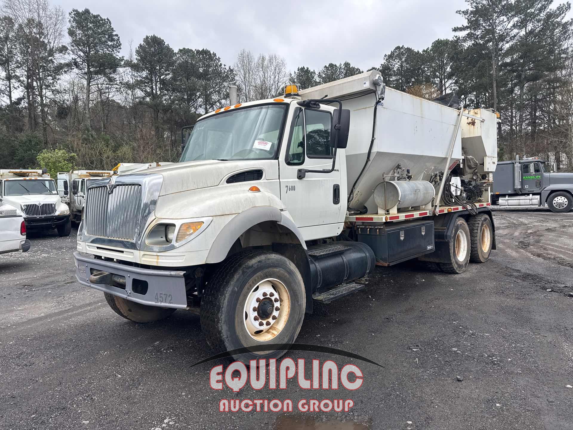 2007 INTERNATIONAL 7600 6X4 T/A CONCRETE TRUCK (A66091)