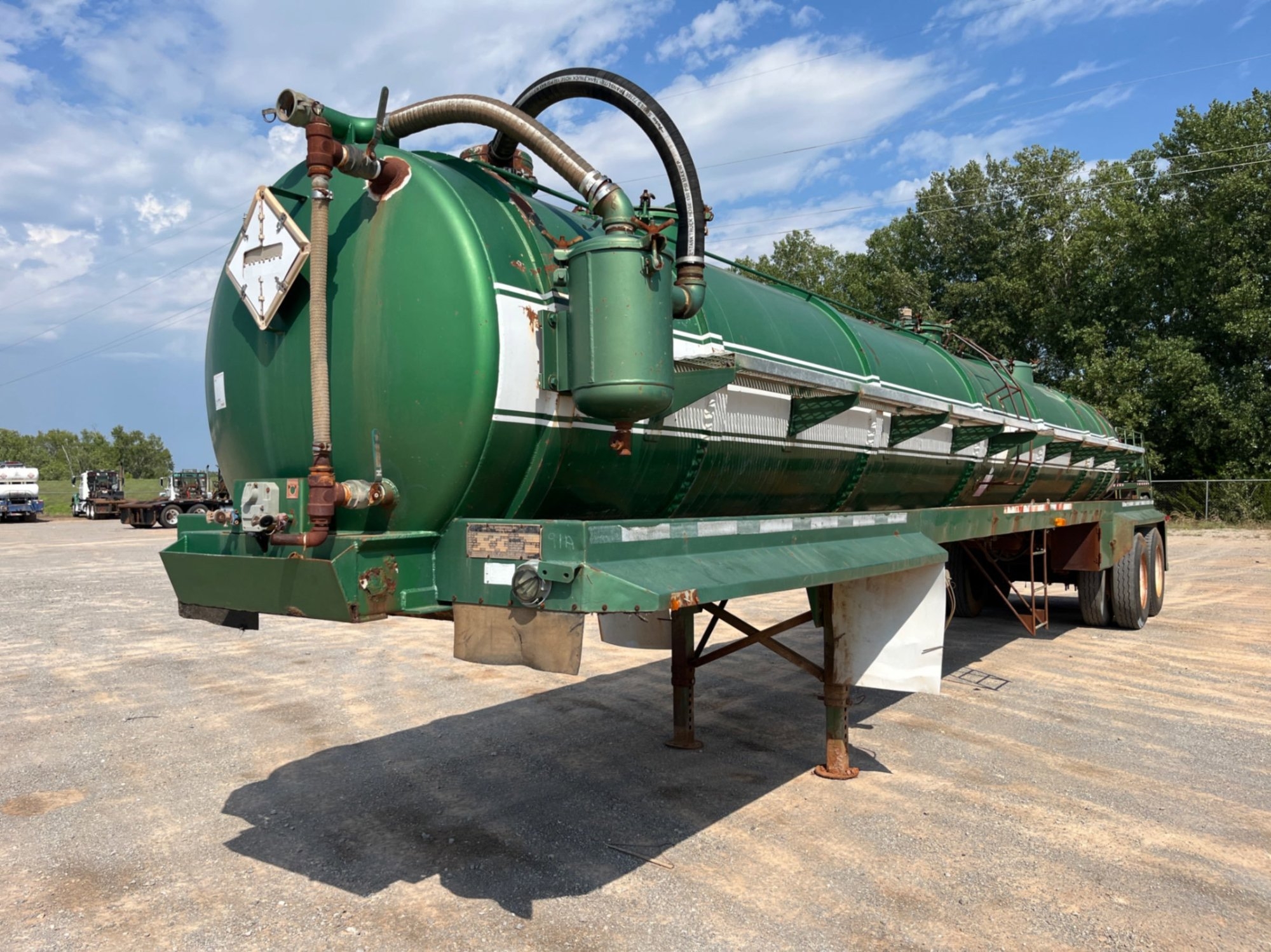 2005 V.E. ENTERISES 130 BBL STEEL VACUUM TRAILER (A55745)