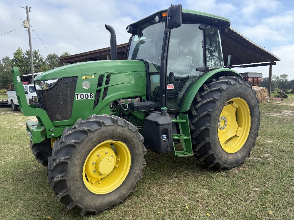 2017 John Deere 6120E (A53317)