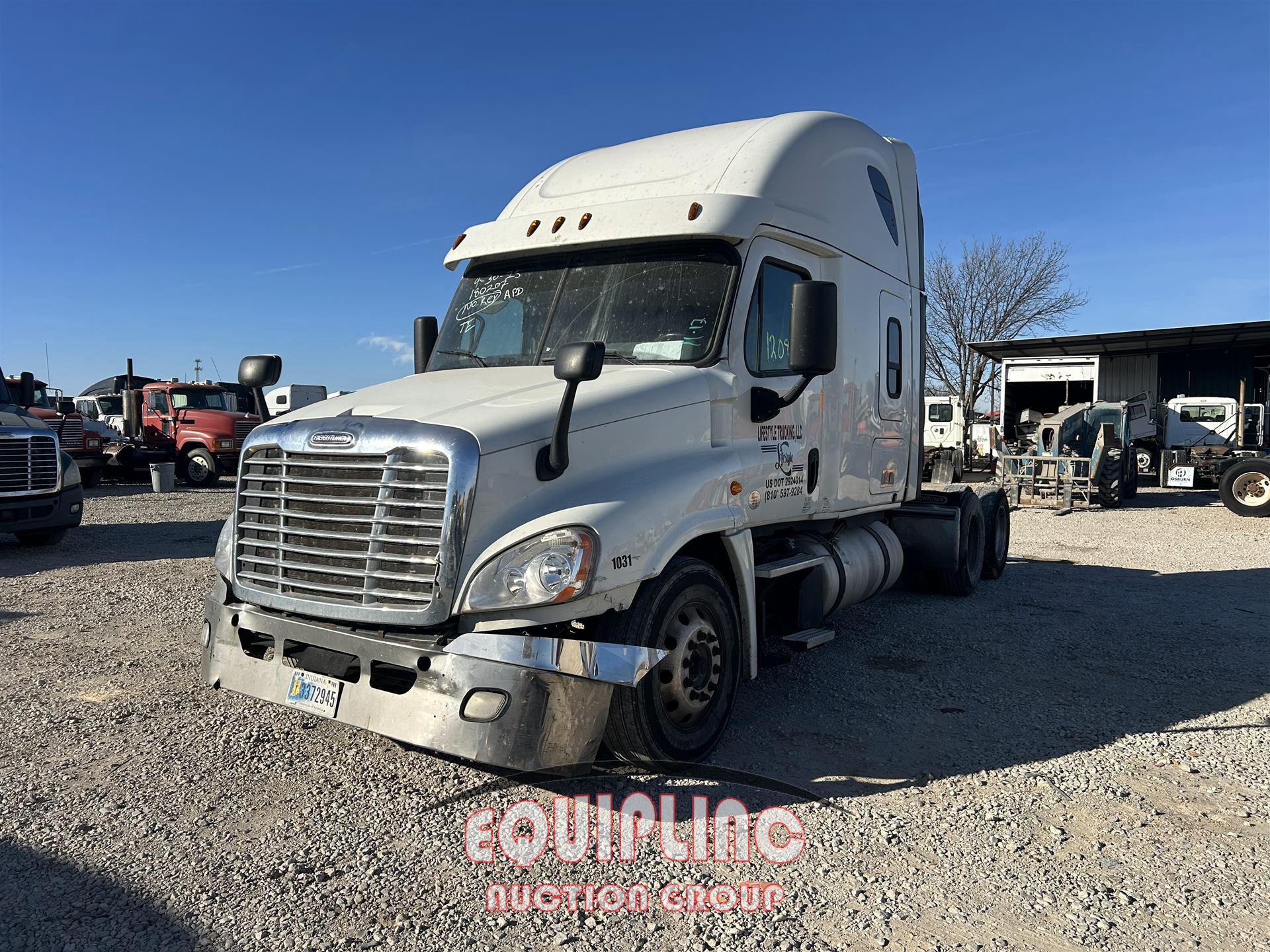 2017 FREIGHTLINER CASCADIA 125 6X4 T/A  SLEEPER TRUCK TRACTOR (A69167)