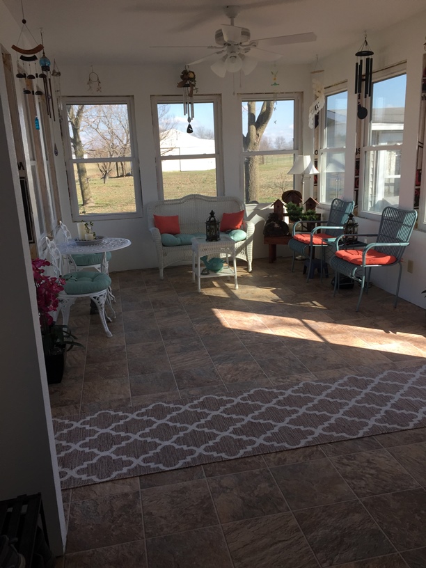 DLee's Sunroom.JPG