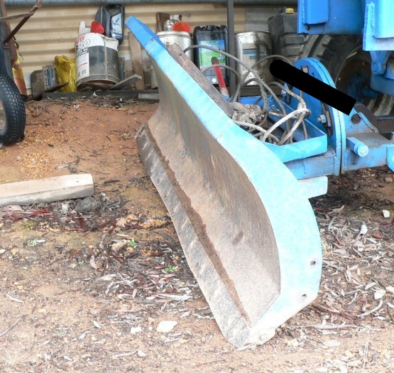 dozer blade.jpg