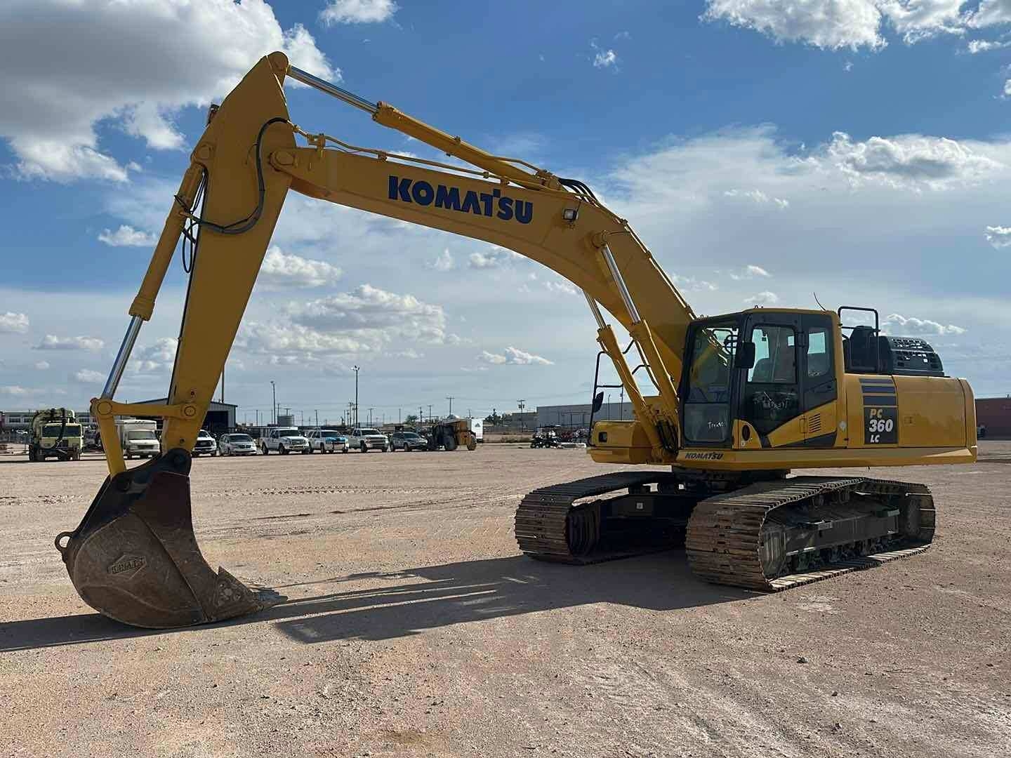 2016 KOMATSU PC360LC-11 EXCAVATOR (A55745)