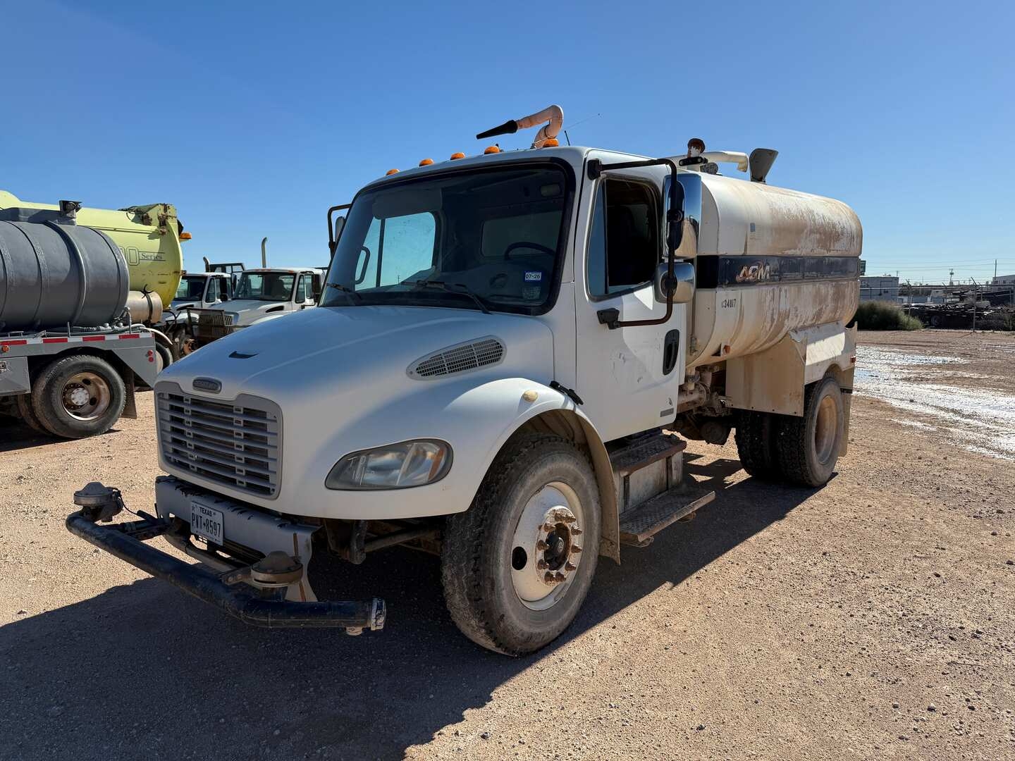2007 FREIGHTLINER WATER TRUCK (A55745)