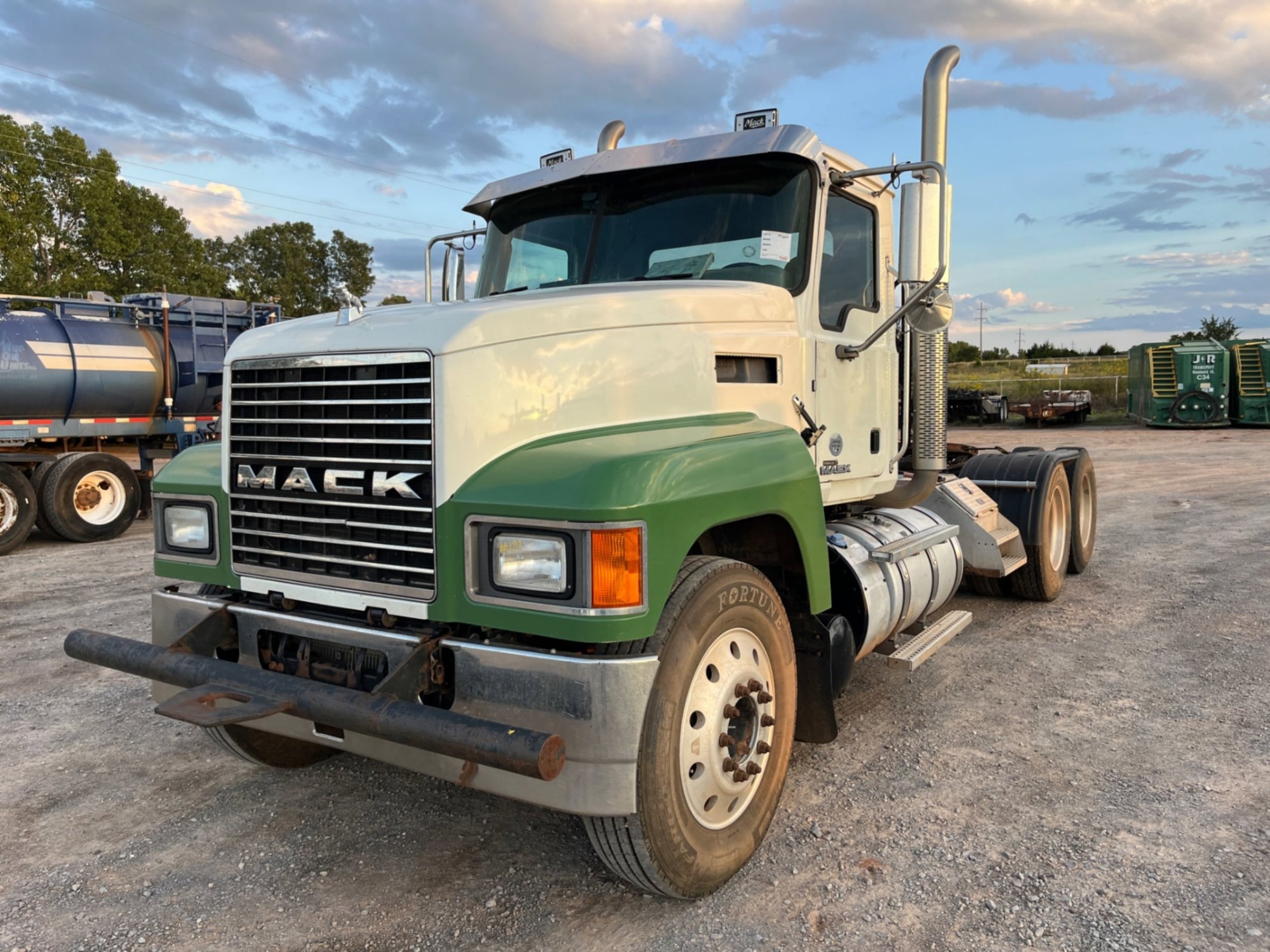 2018 MACK CHU613 DAYCAB (INOPERABLE) (A55745)