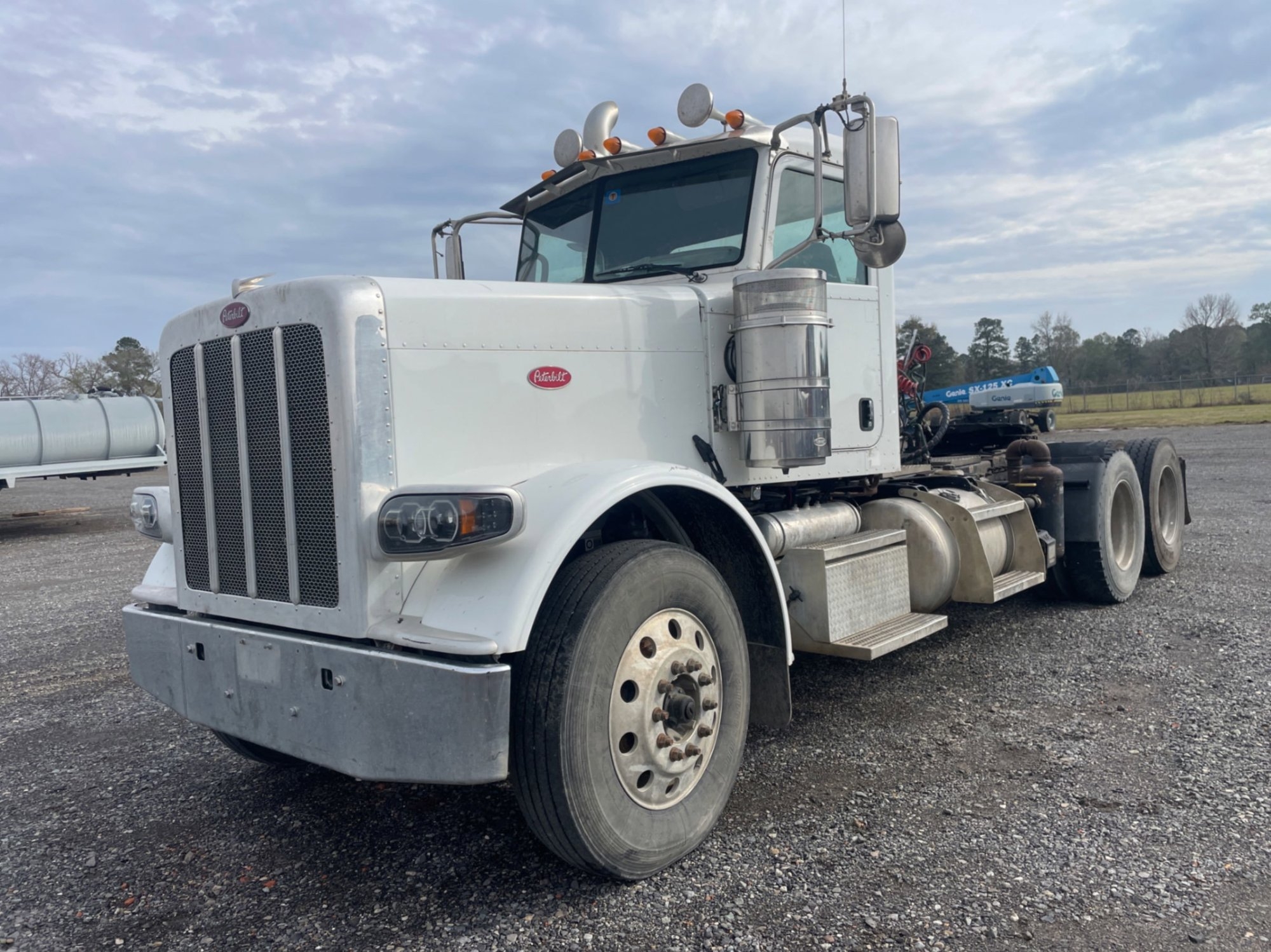 2019 PETERBILT 389 DAY CAB (INOPERABLE) (A58214)