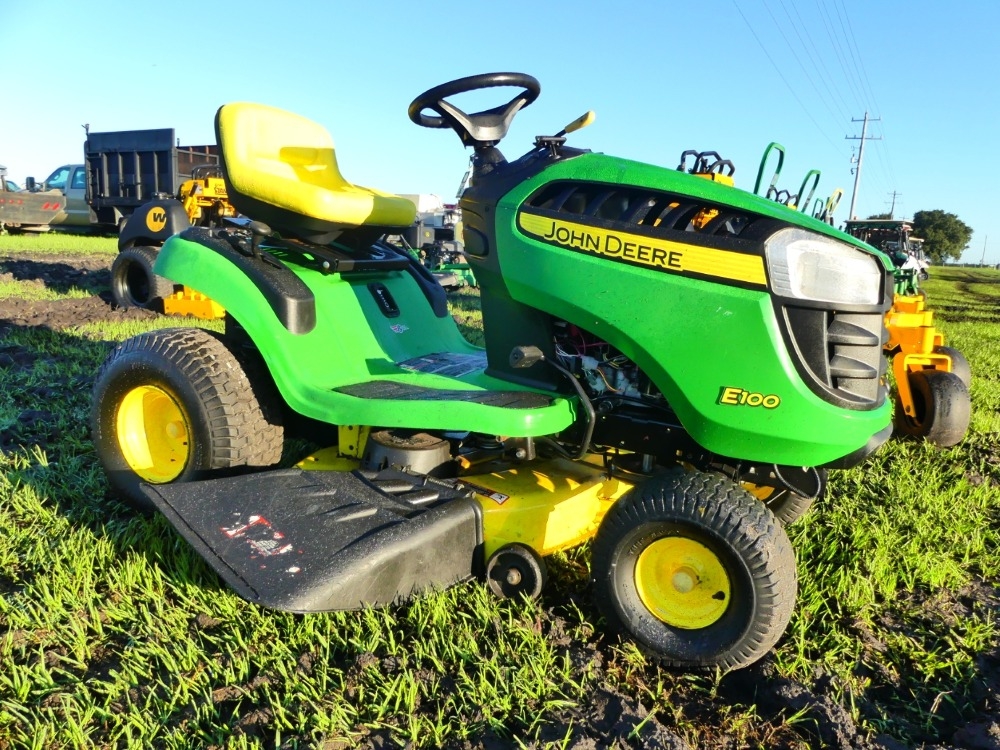 John Deere E100 (A53314)