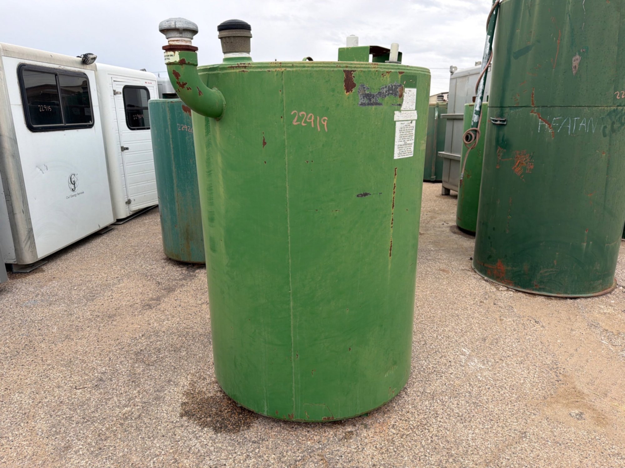 HYDRAULIC FLUID TANK (A67714)