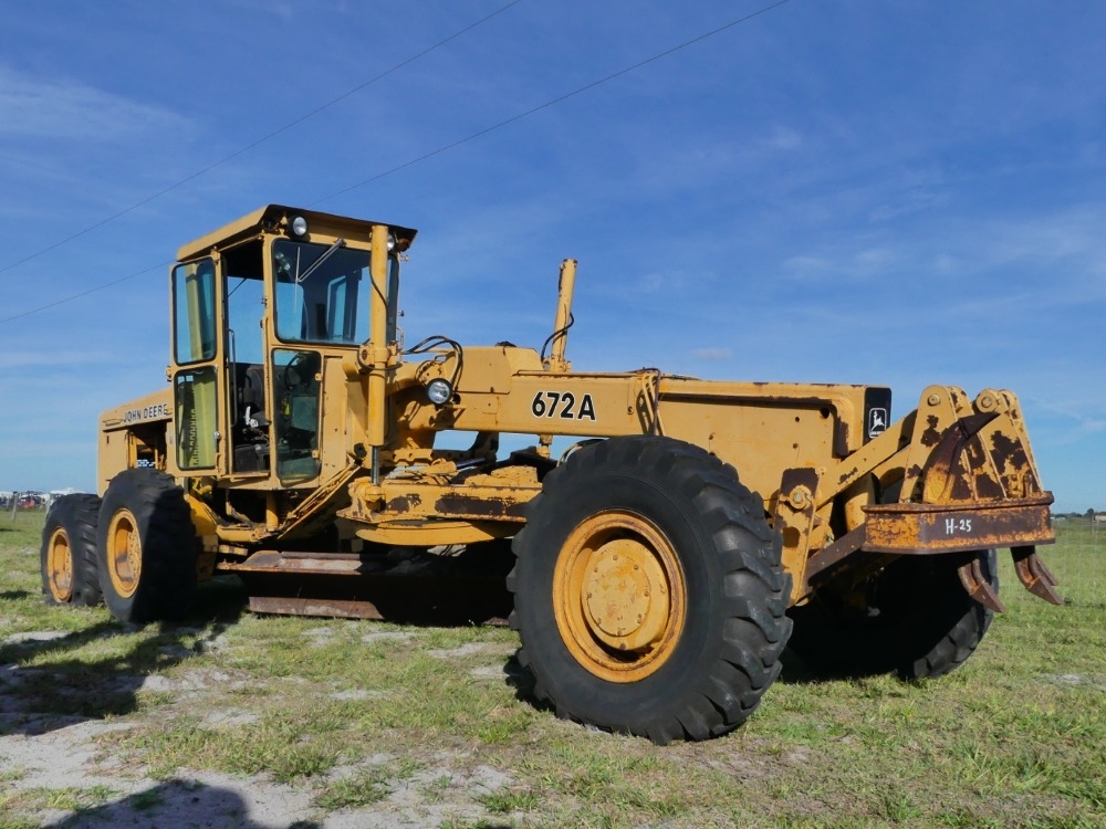 Deere 672A (A57148)