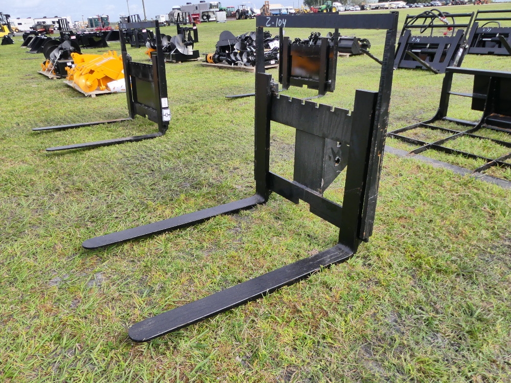 Giyi Excavator Pallet Forks (A57149)