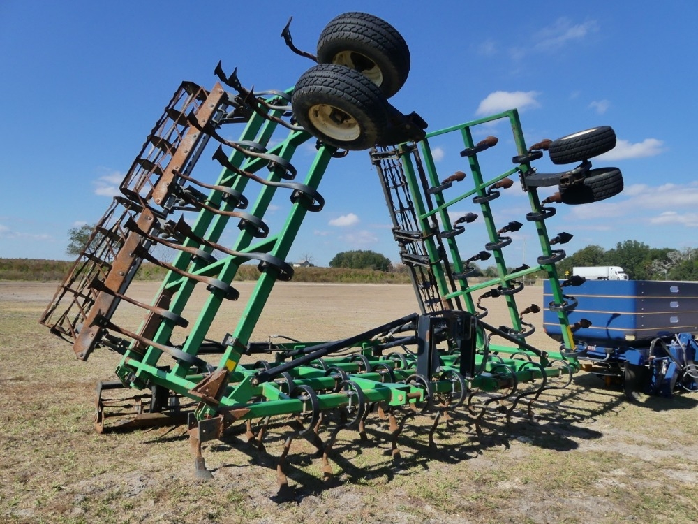 Unverferth Perfecta 26' Field Cultivator (A53317)