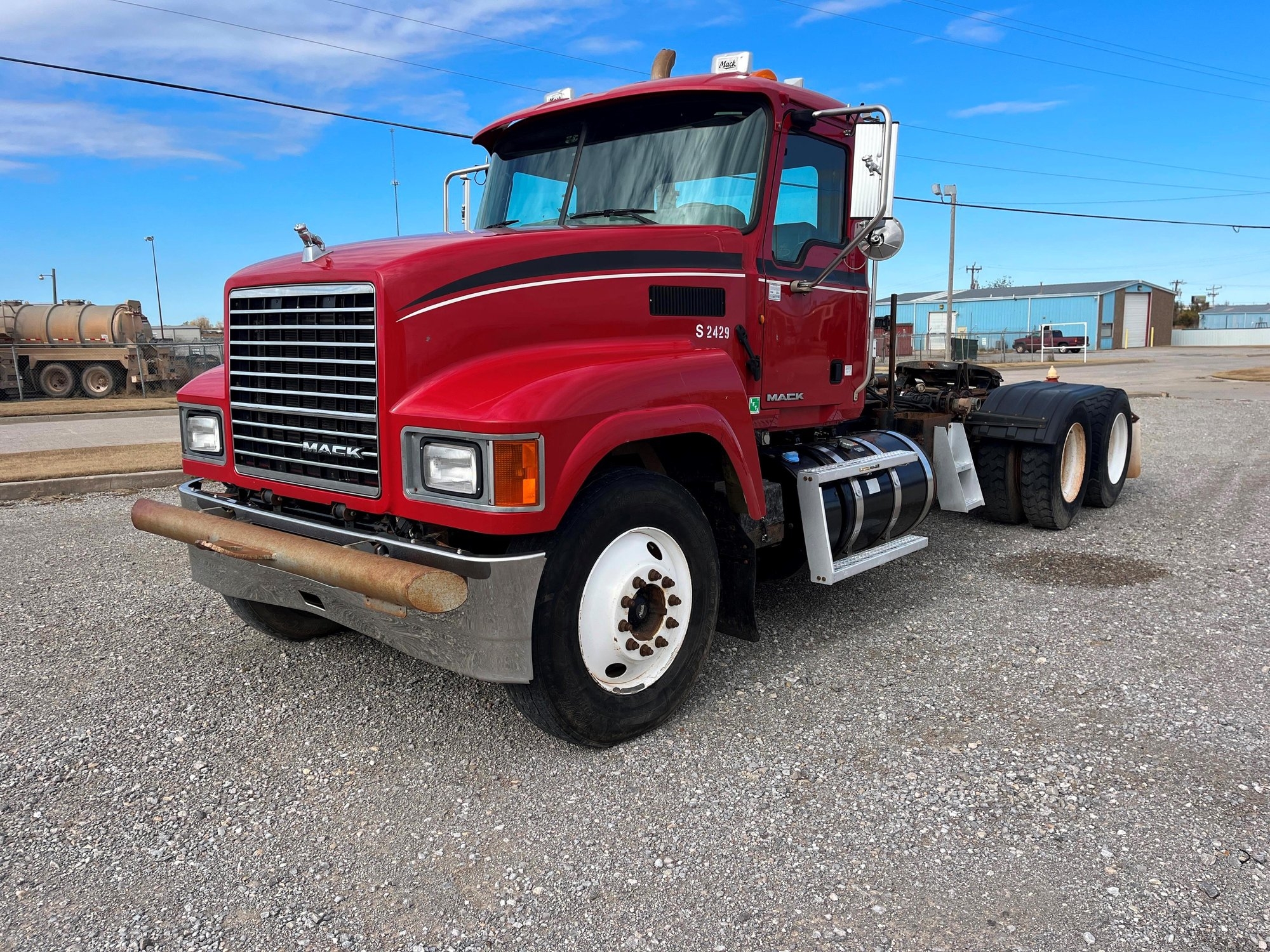 2013 MACK CHU613 (A58214)