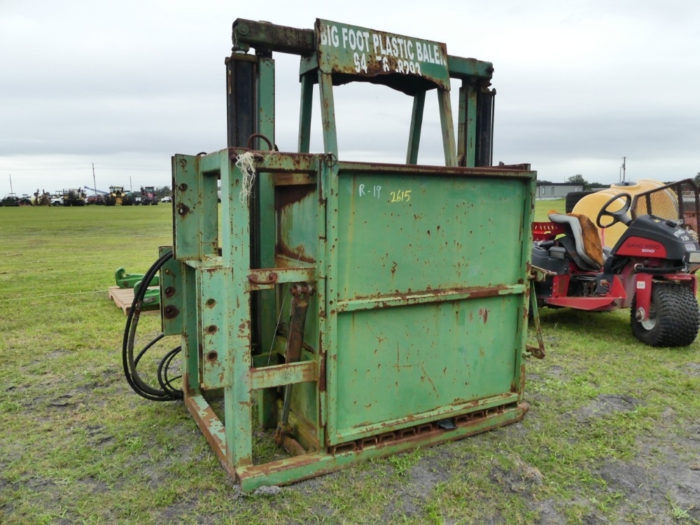 Bigfoot Plastic Baler (A57149)