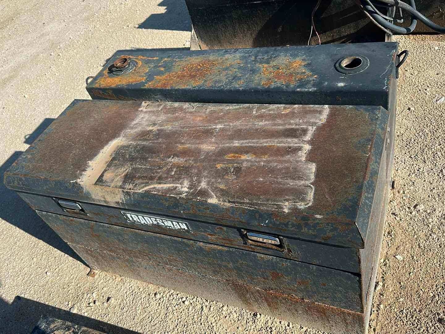 TOOLBOX/FUEL TANK COMBO (A50854)