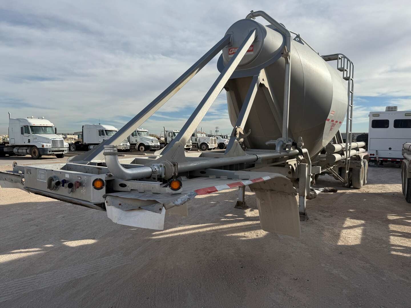2019 C.GALLEGOS PNEUMATIC TRAILER (A58214)