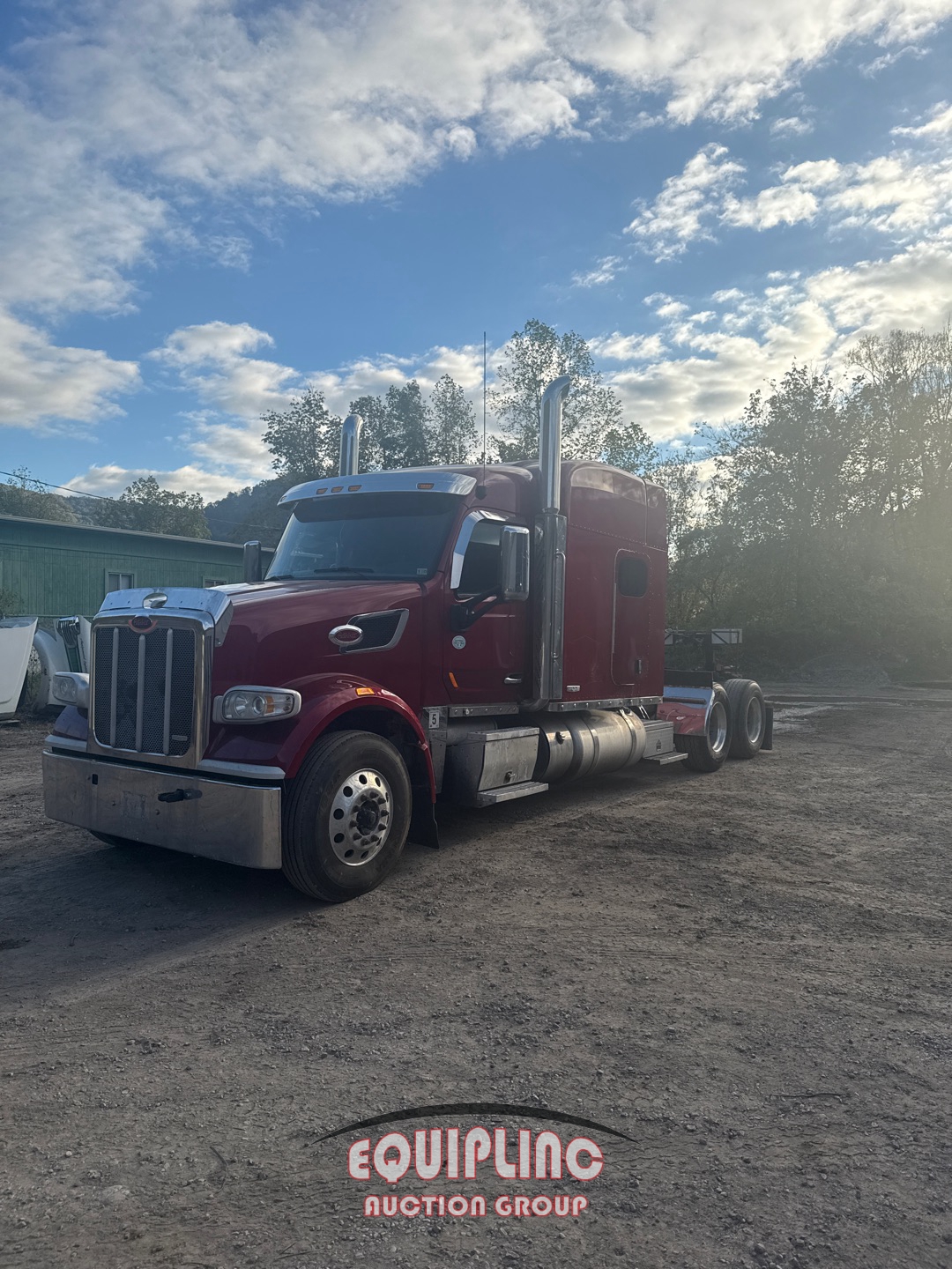 2020 PETRBILT 567 SLEEPER TRUCK (A56138)