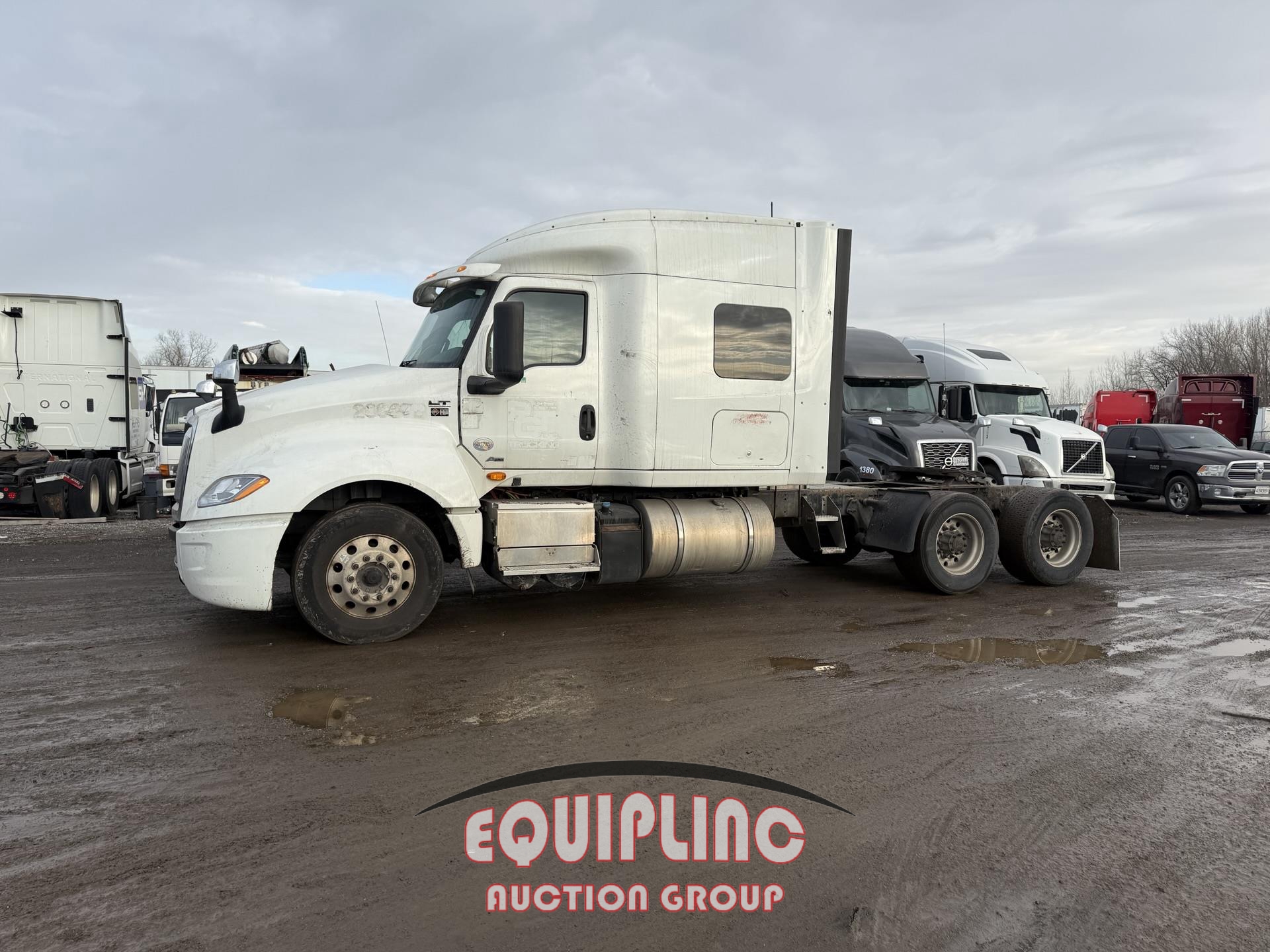 2020 INTERNATIONAL LT625 6X4 T/A SLEEPER TRUCK TRACTOR (A59910)