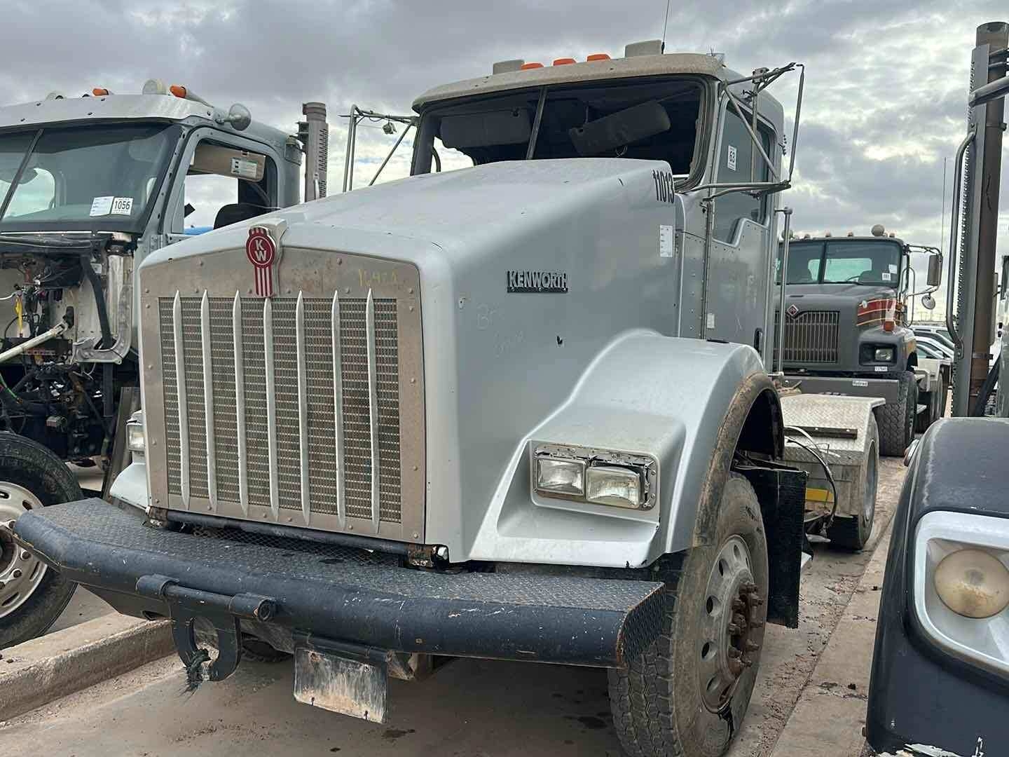 2008 KENWORTH T800 (INOPERABLE) (A48992)